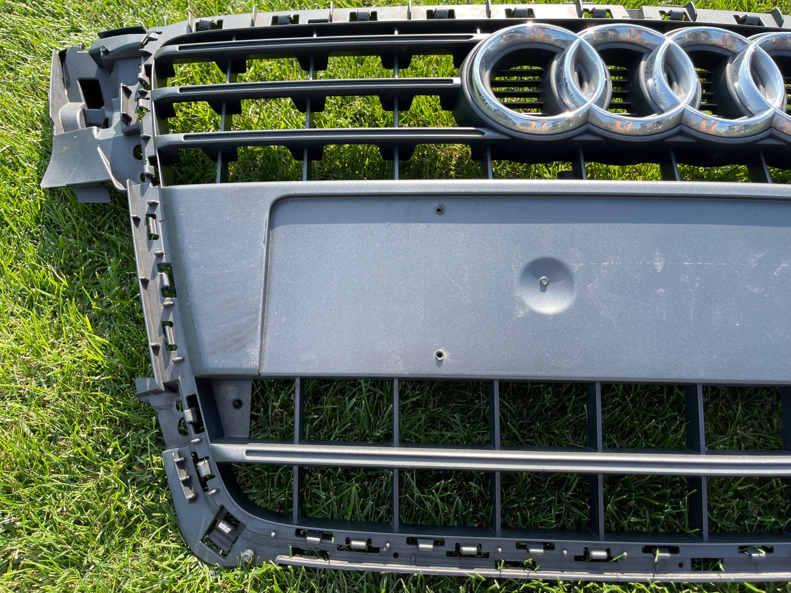 Kühlergrill Audi A4 B8 FRONTGRILL 8K0853651kr Kühlergitter