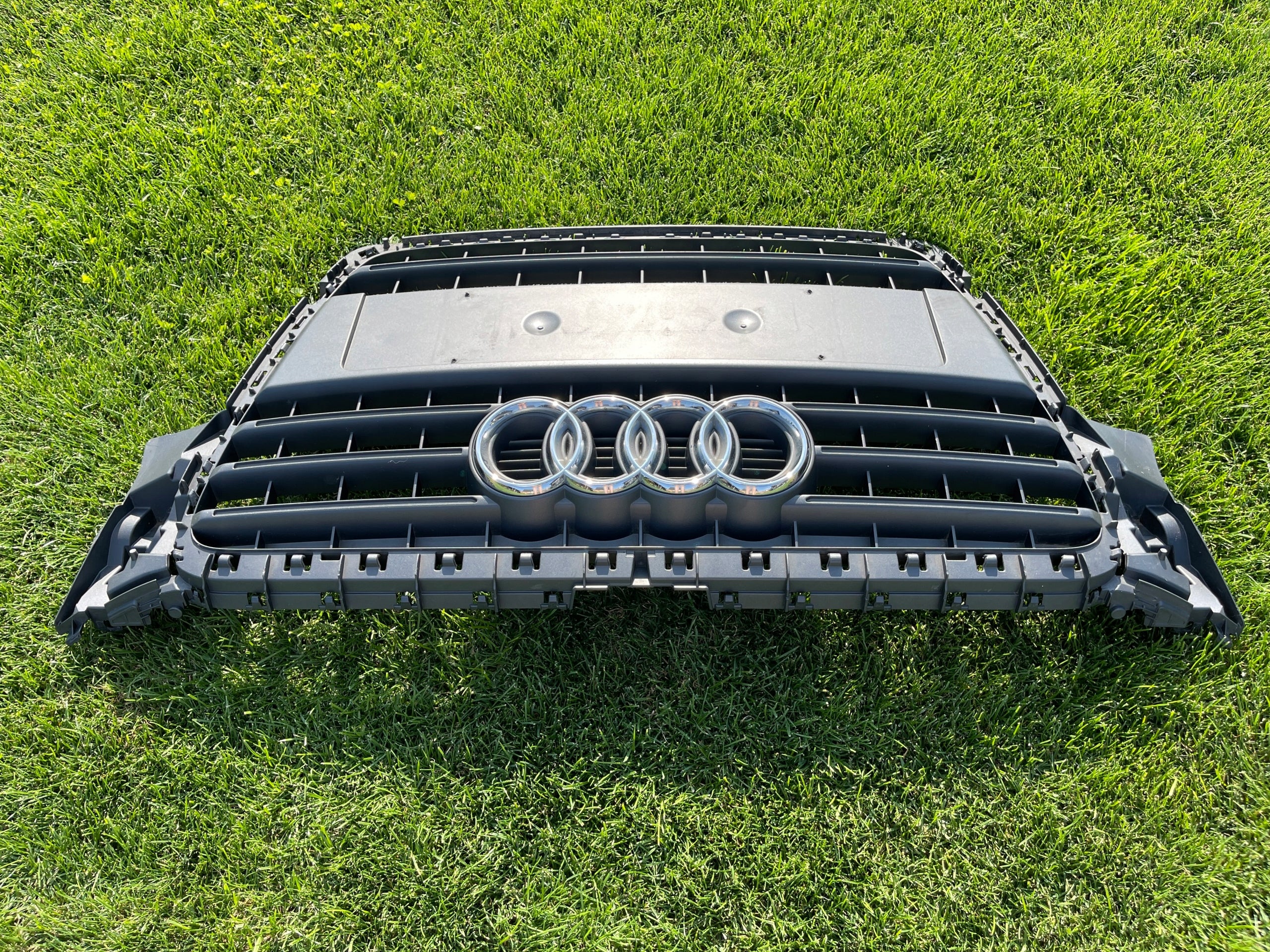 Kühlergrill Audi A4 B8 FRONTGRILL 8K0853651kr Kühlergitter