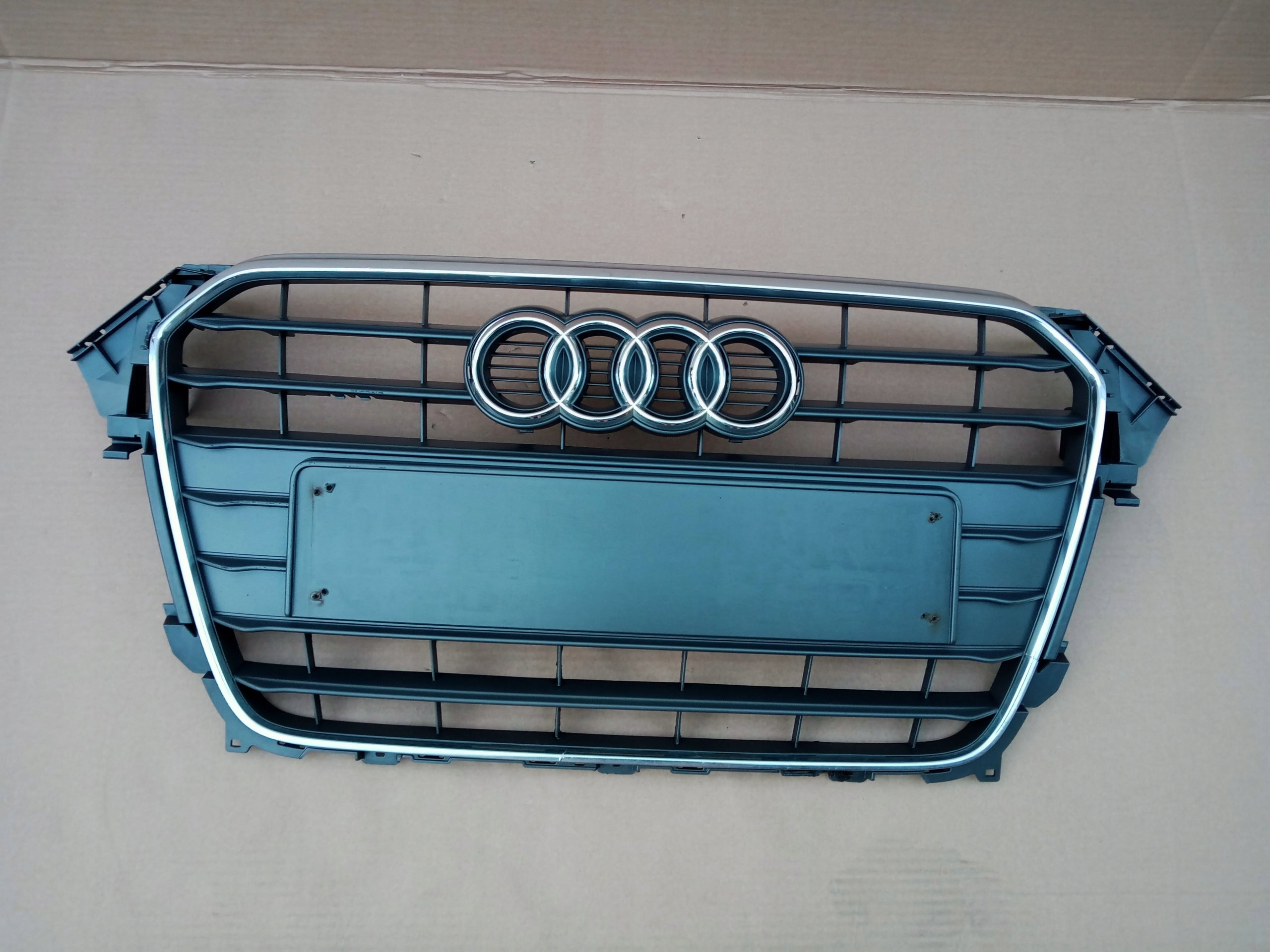 Kühlergrill Audi A4 B8 FRONTGRILL 8K0853651E8 Kühlergitter