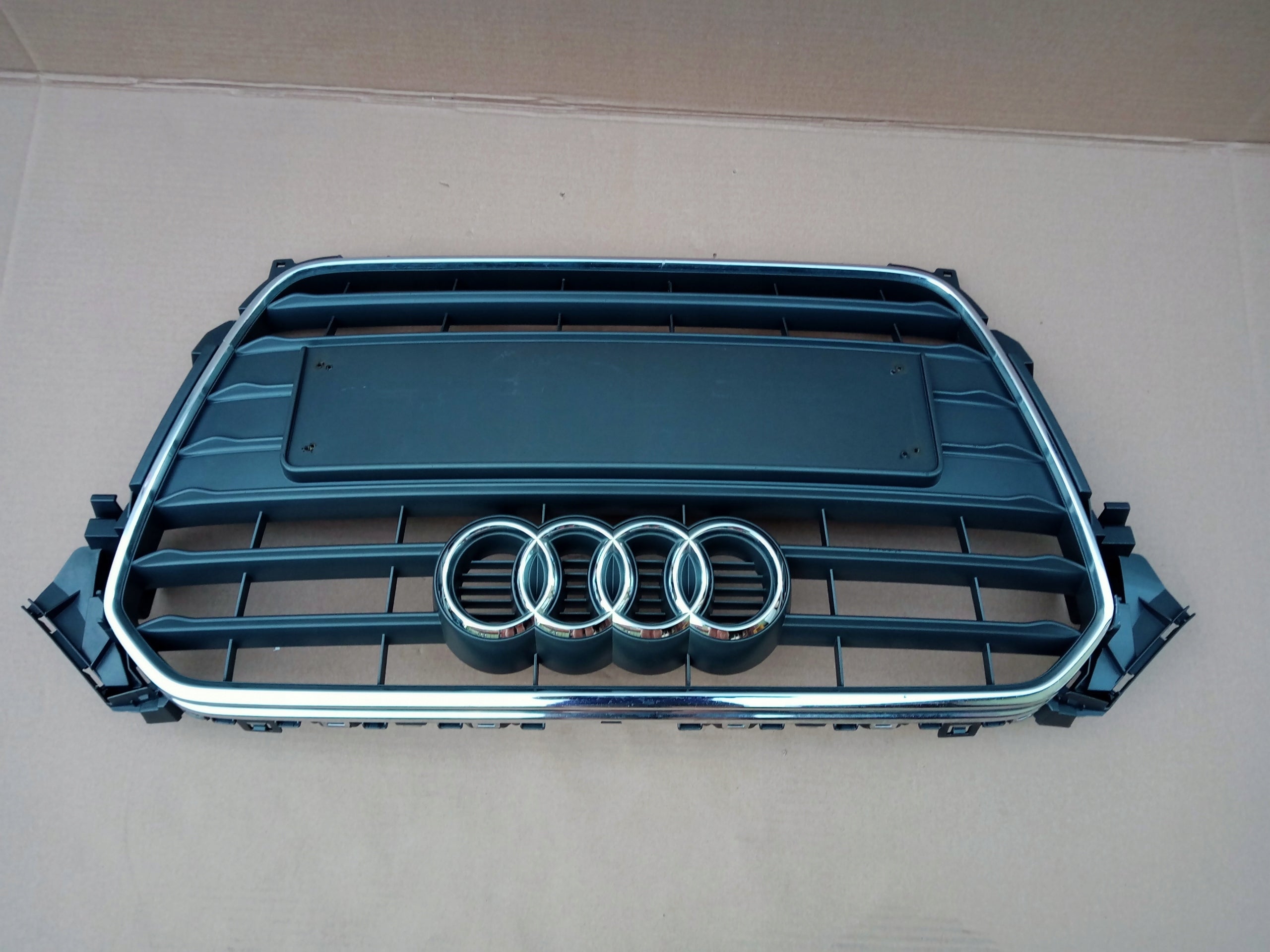 Kühlergrill Audi A4 B8 FRONTGRILL 8K0853651E8 Kühlergitter