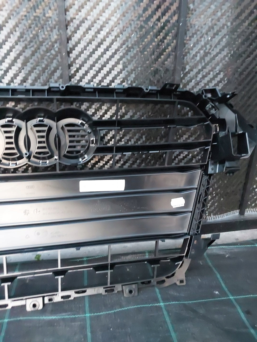 Kühlergrill Audi A4 B8 FRONTGRILL 8K0853651G8 Kühlergitter