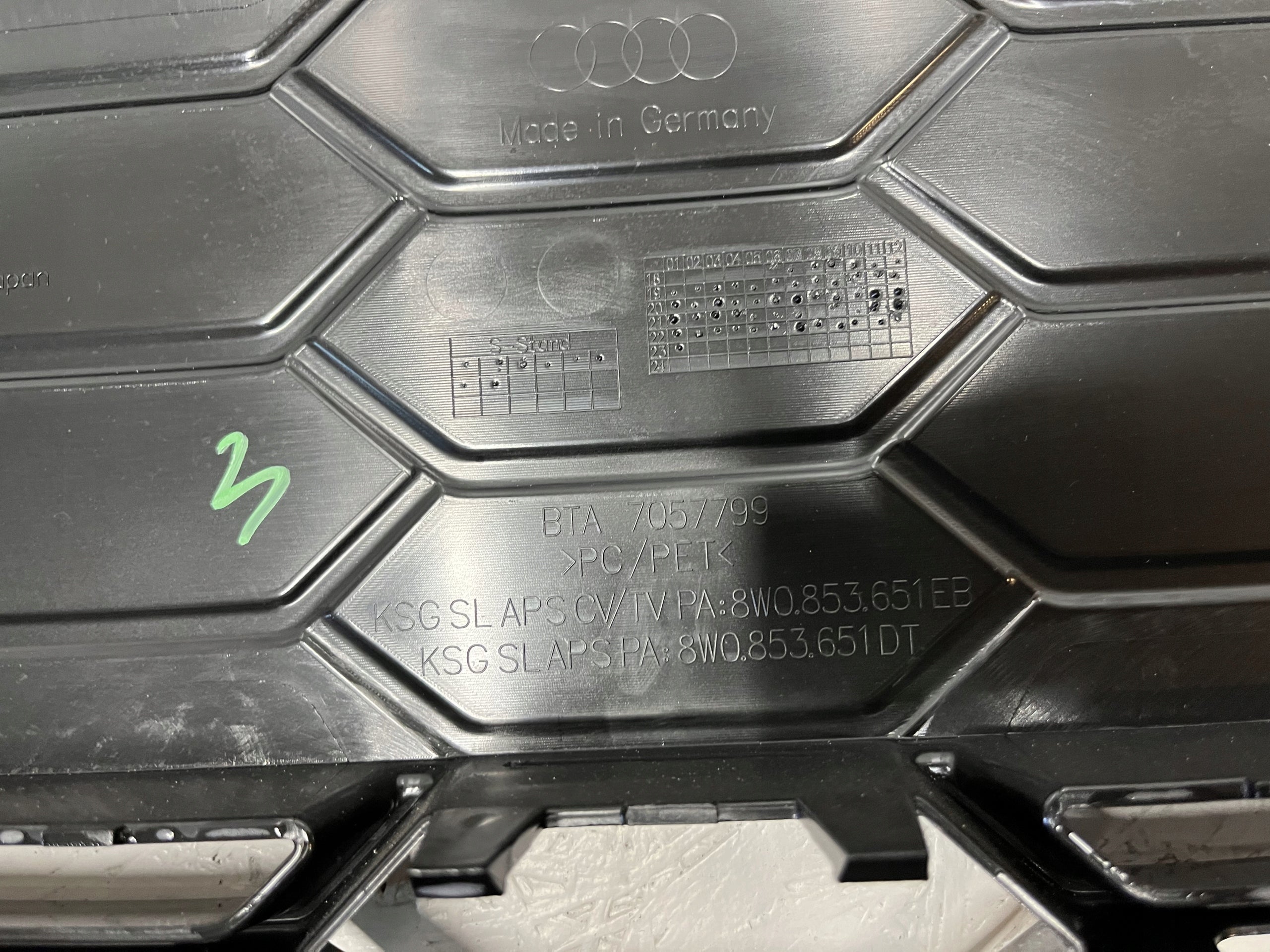 Kühlergrill Audi A4 B9 8W0 FRONTGRILL 8W0853651EB Kühlergitter