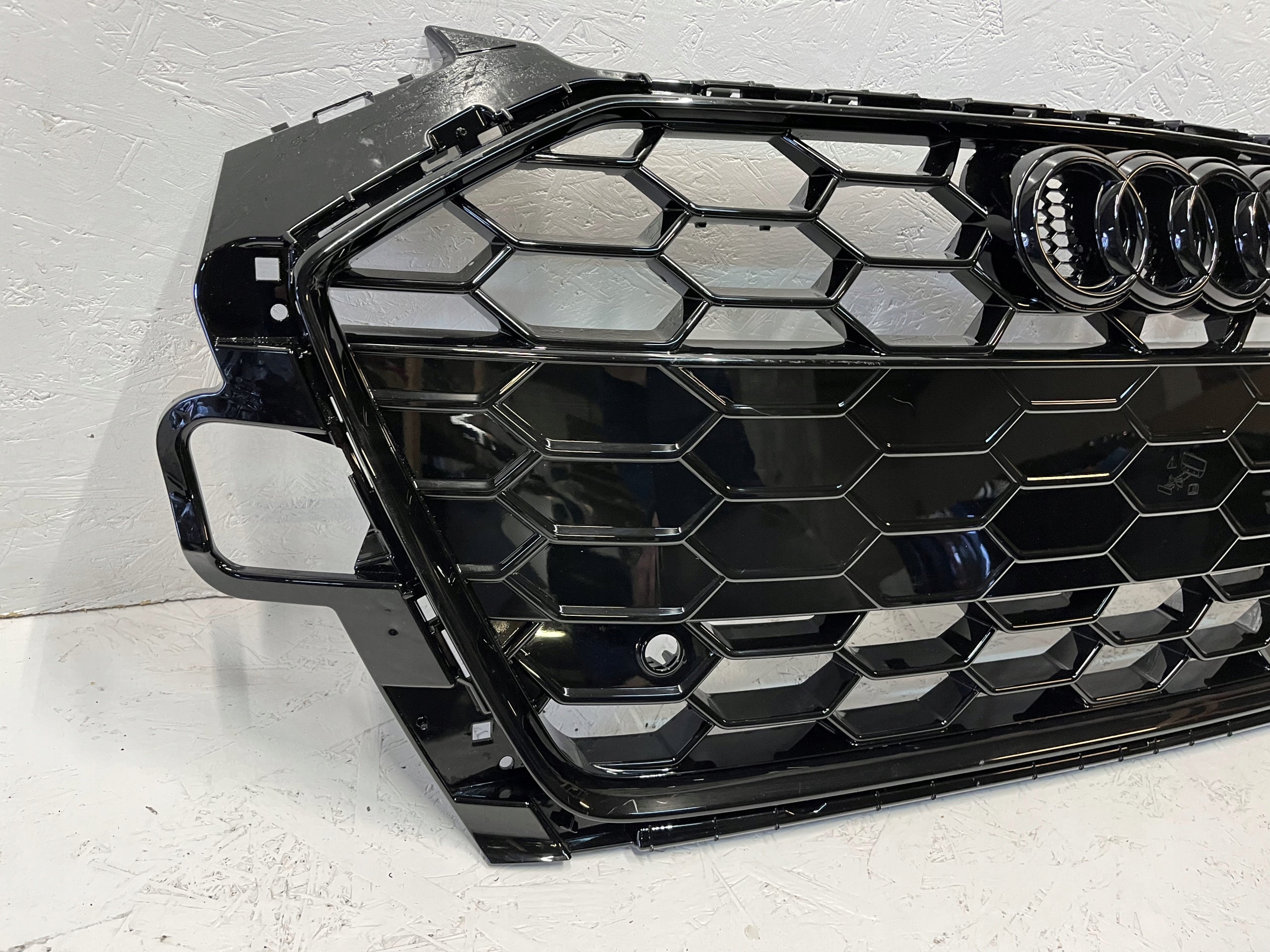 Kühlergrill Audi A4 B9 8W0 FRONTGRILL 8W0853651EB Kühlergitter