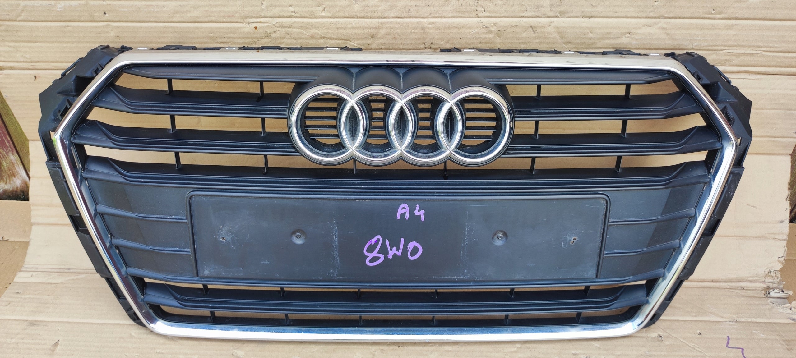 Kühlergrill Audi A4 B9 FRONTGRILL 8W0853651or Kühlergitter