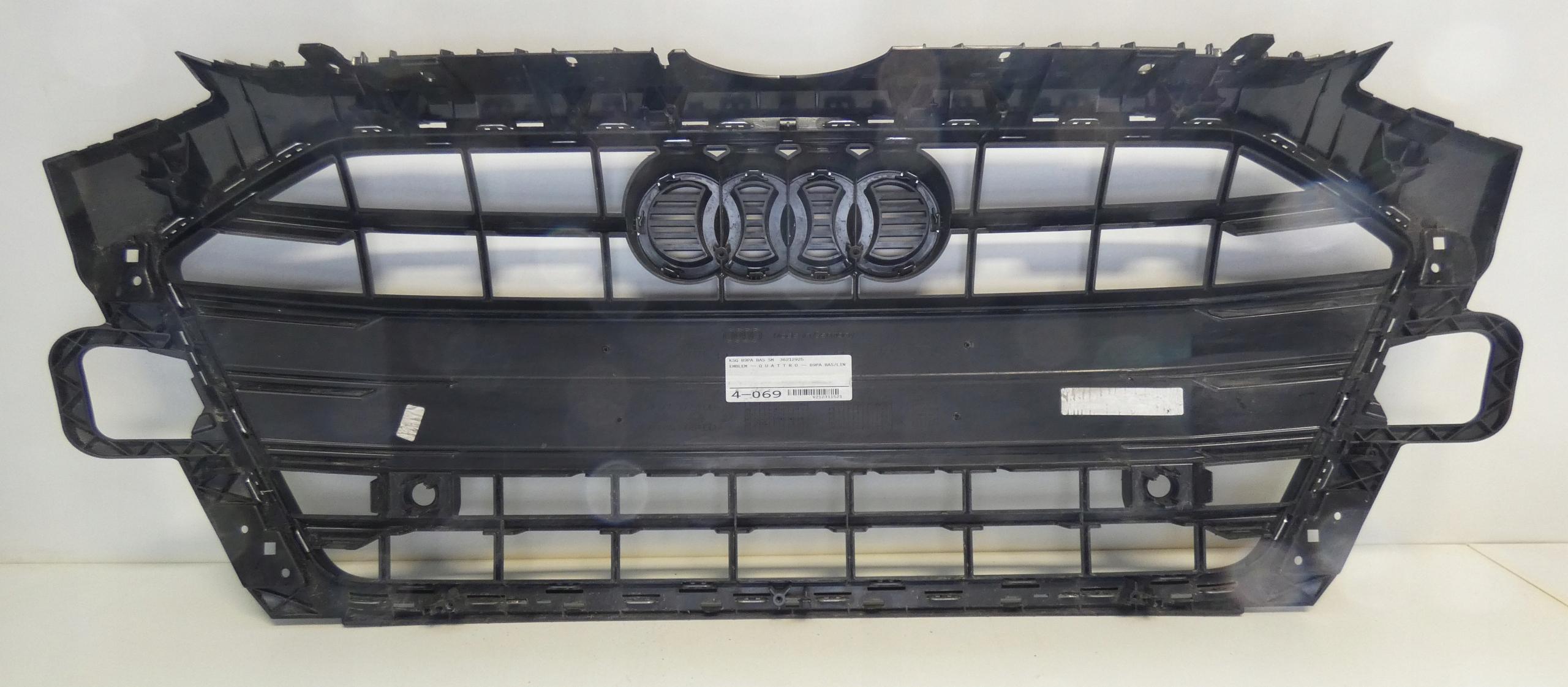 Kühlergrill Audi A4 B9 FRONTGRILL 8W0853651DB Kühlergitter