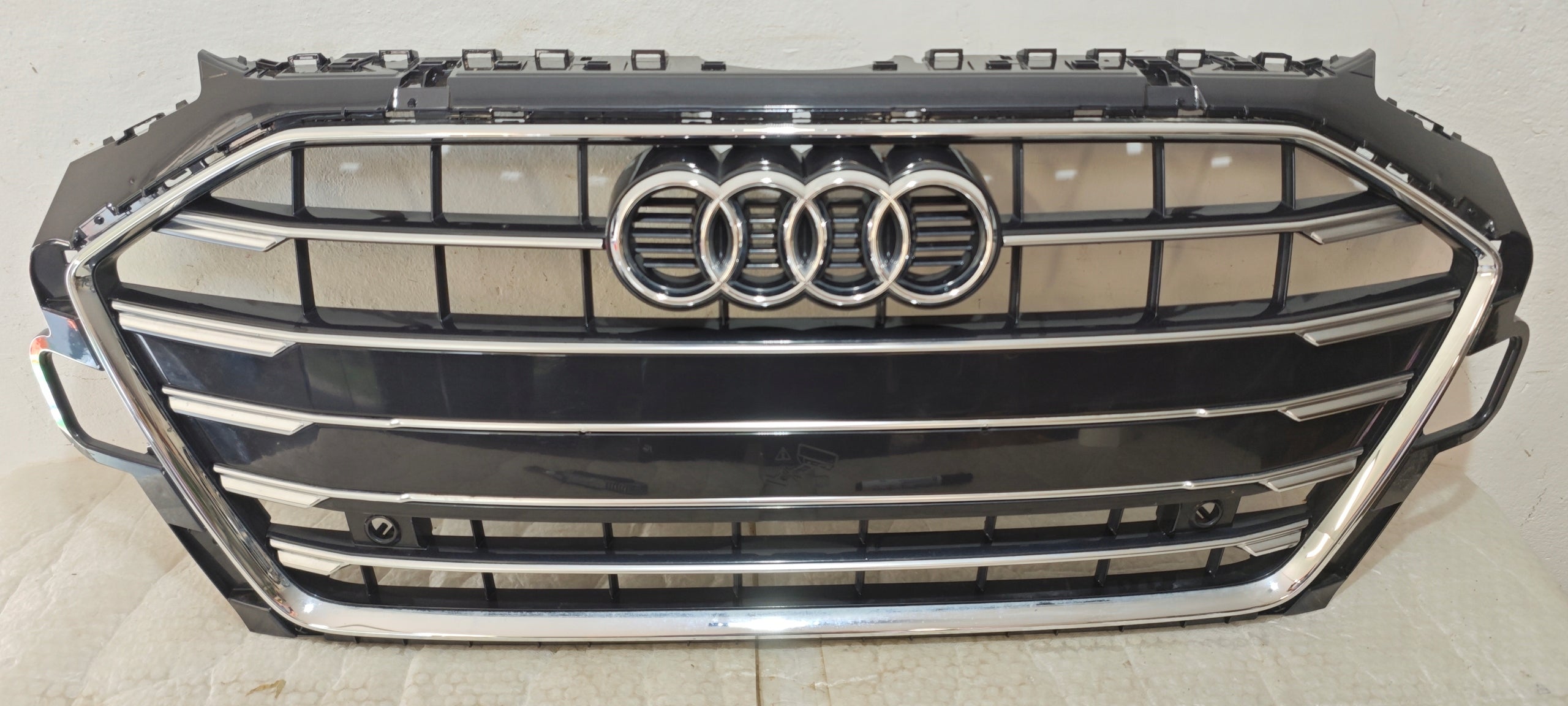 Kühlergrill Audi A4 B9 8W FRONTGRILL 8W0853651DF Kühlergitter