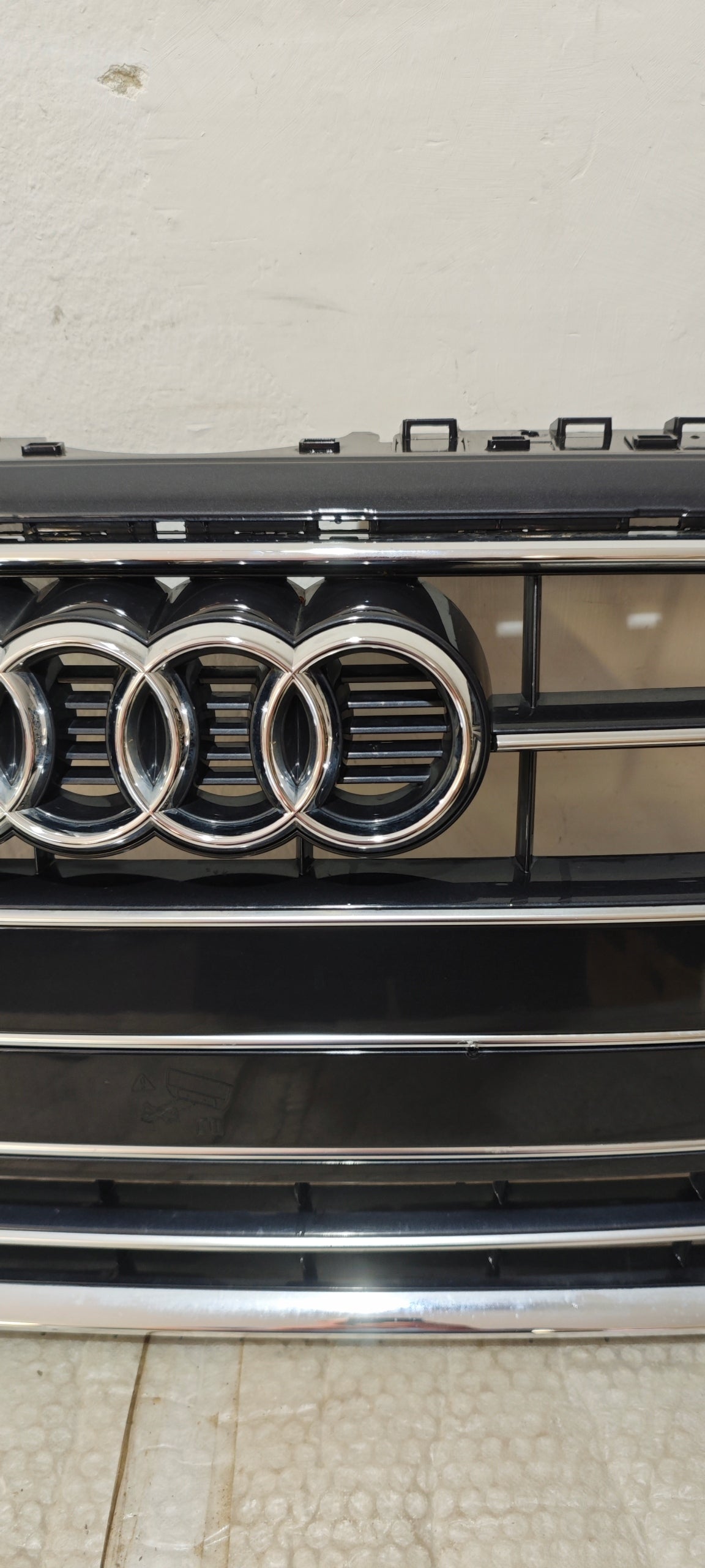 Kühlergrill Audi A4 B9 8W FRONTGRILL 8W0853651DF Kühlergitter