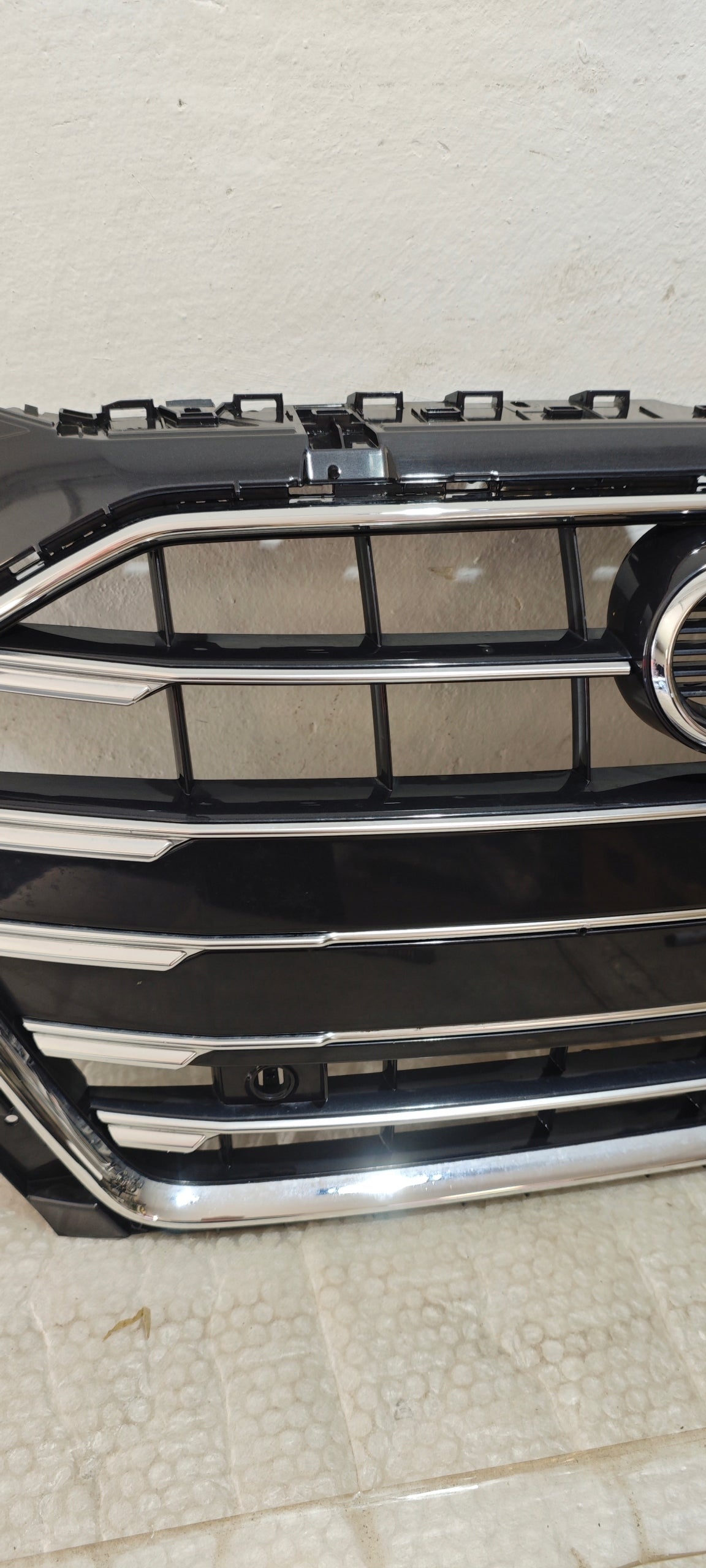 Kühlergrill Audi A4 B9 8W FRONTGRILL 8W0853651DF Kühlergitter