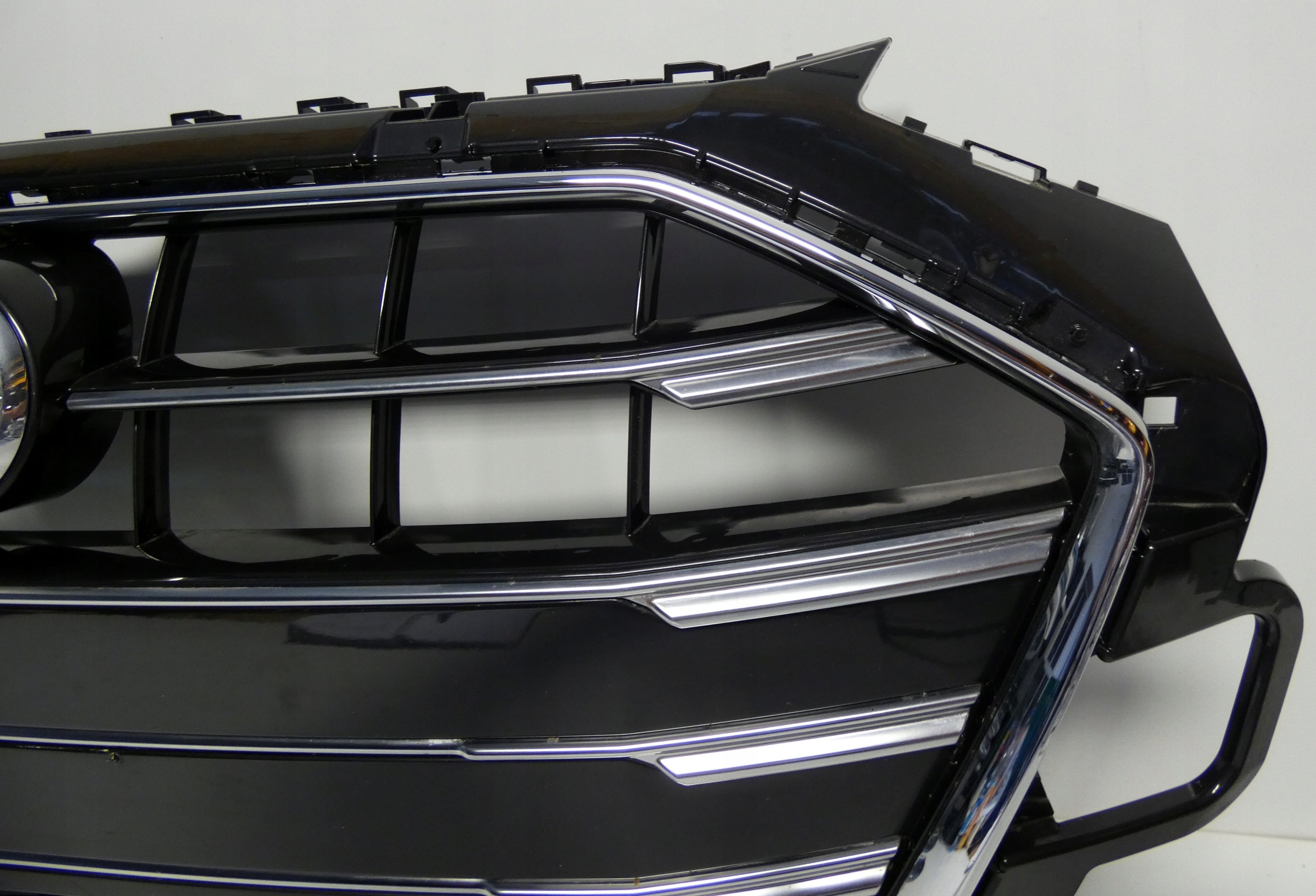 Kühlergrill Audi A4 B9 8W0 FRONTGRILL 8W0853651DF Kühlergitter