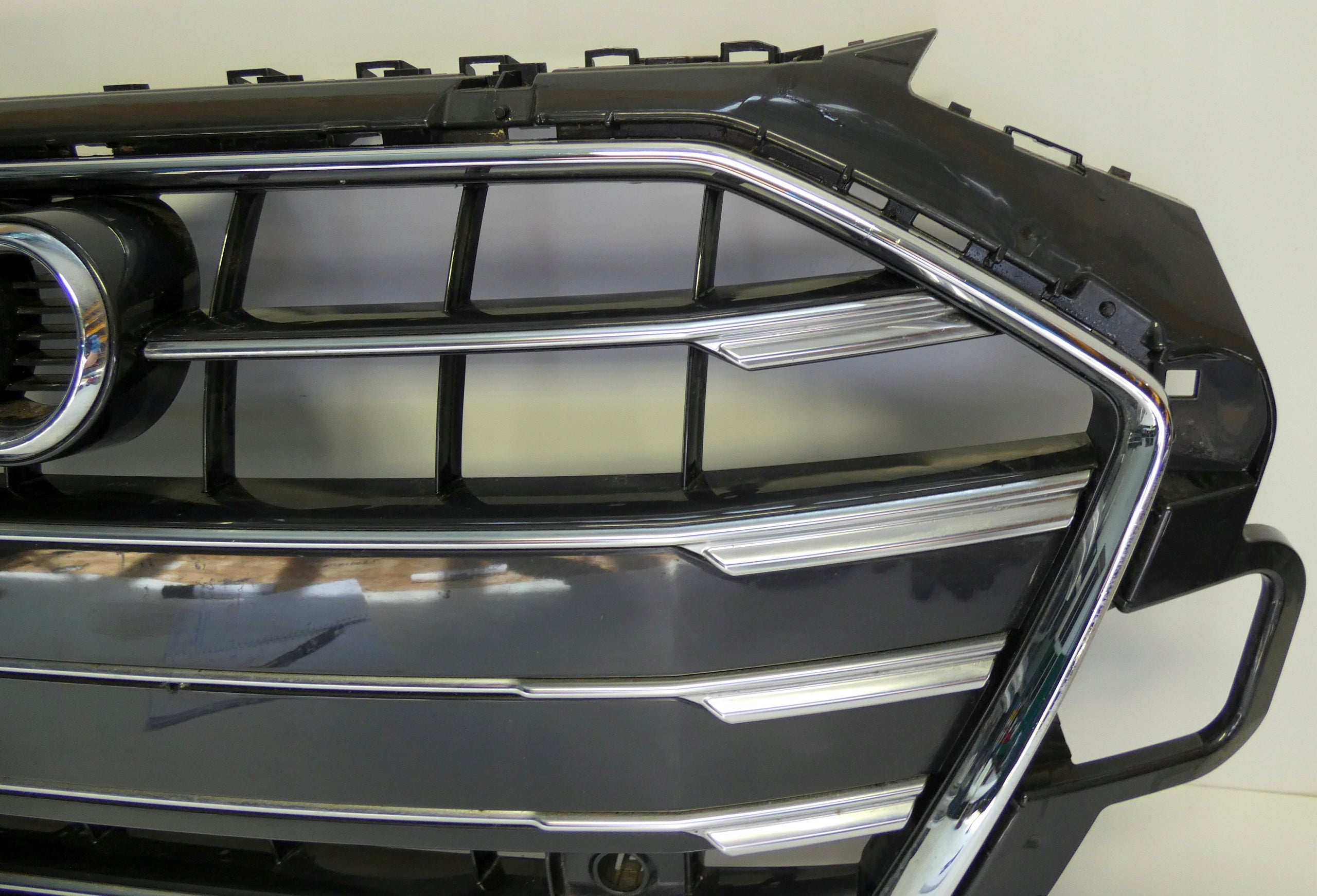 Kühlergrill Audi A4 B9 8W0 FRONTGRILL 8W0853651DF Kühlergitter