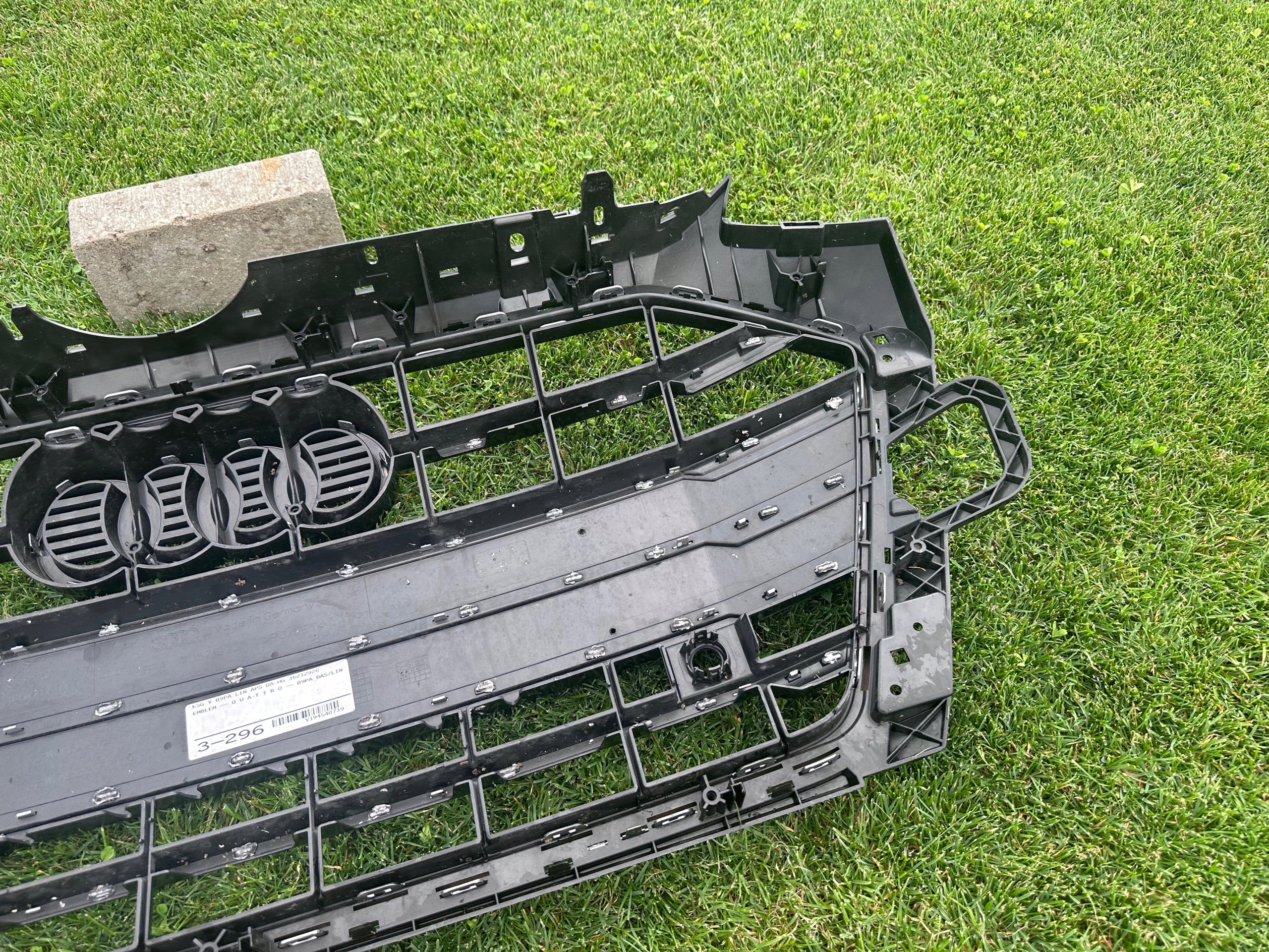 Kühlergrill Audi A4 B9 8W FRONTGRILL 8W0853651DF Kühlergitter