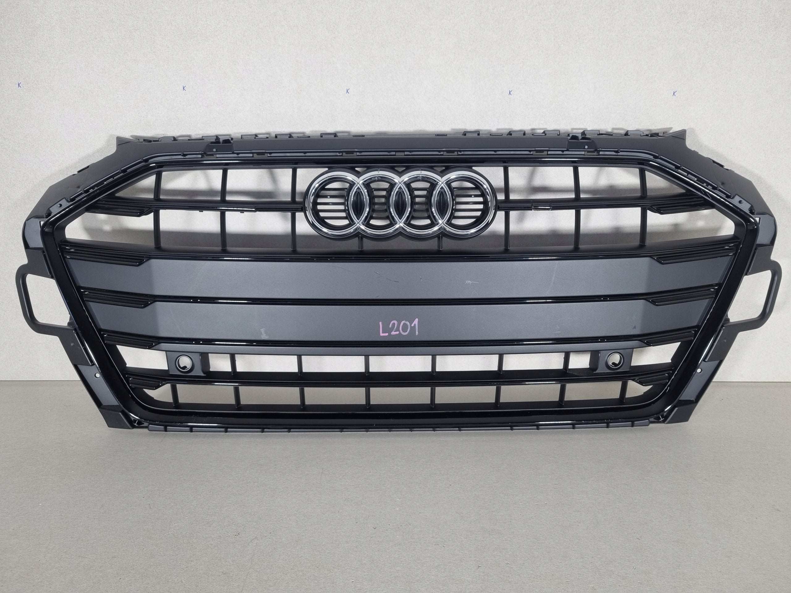 Kühlergrill Audi A4 FRONTGRILL 8W0853651DF Kühlergitter