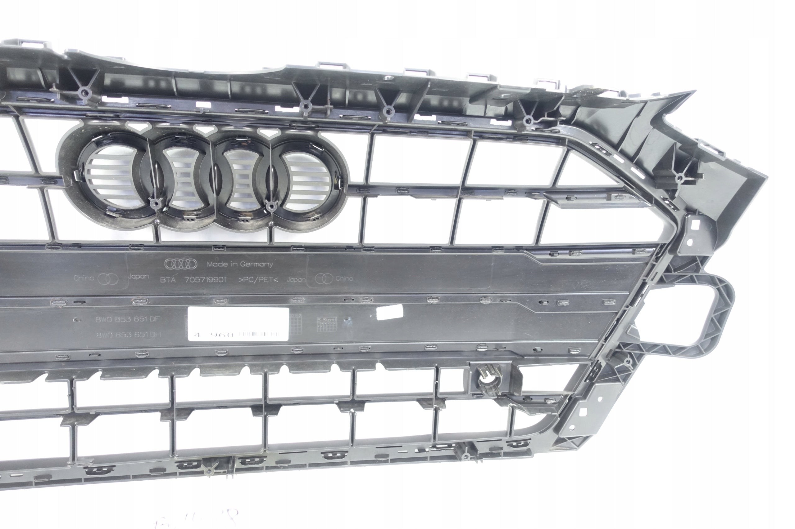 Kühlergrill Audi A4 B9 8W0 FRONTGRILL 8W0853651DF Kühlergitter