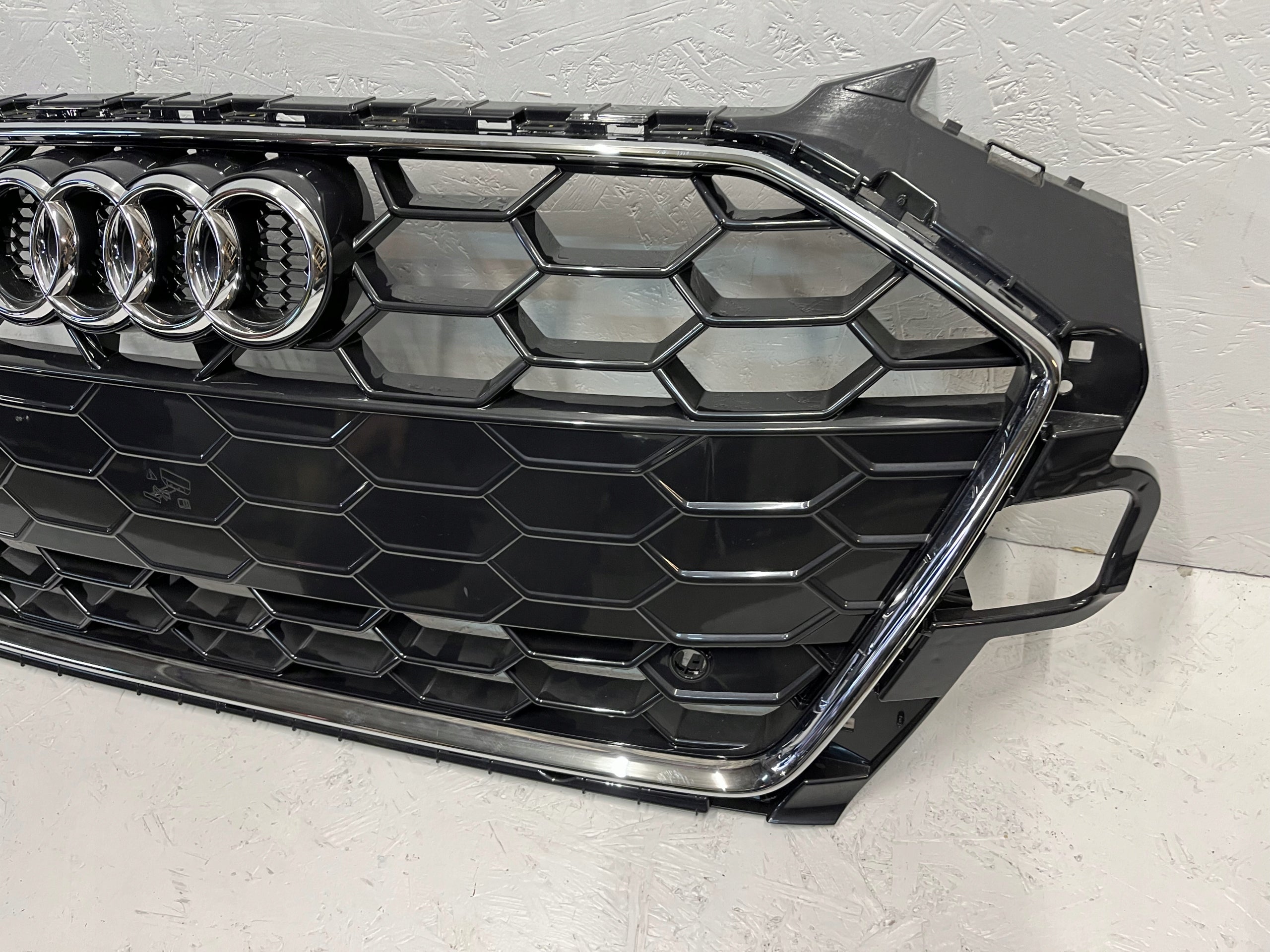 Kühlergrill Audi A4 B9 FRONTGRILL 8W0853651EB Kühlergitter