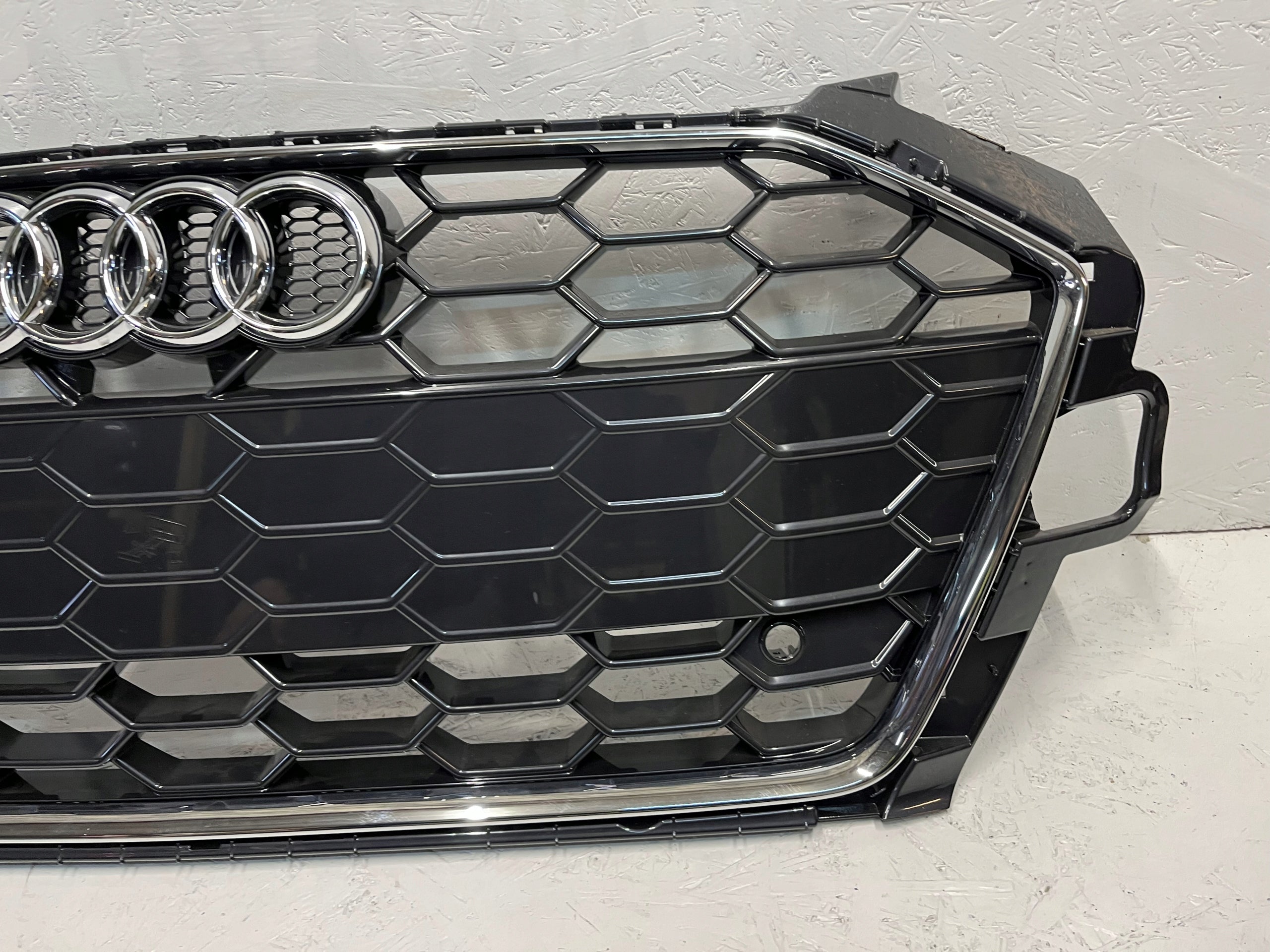 Kühlergrill Audi A4 B9 FRONTGRILL 8W0853651EB Kühlergitter