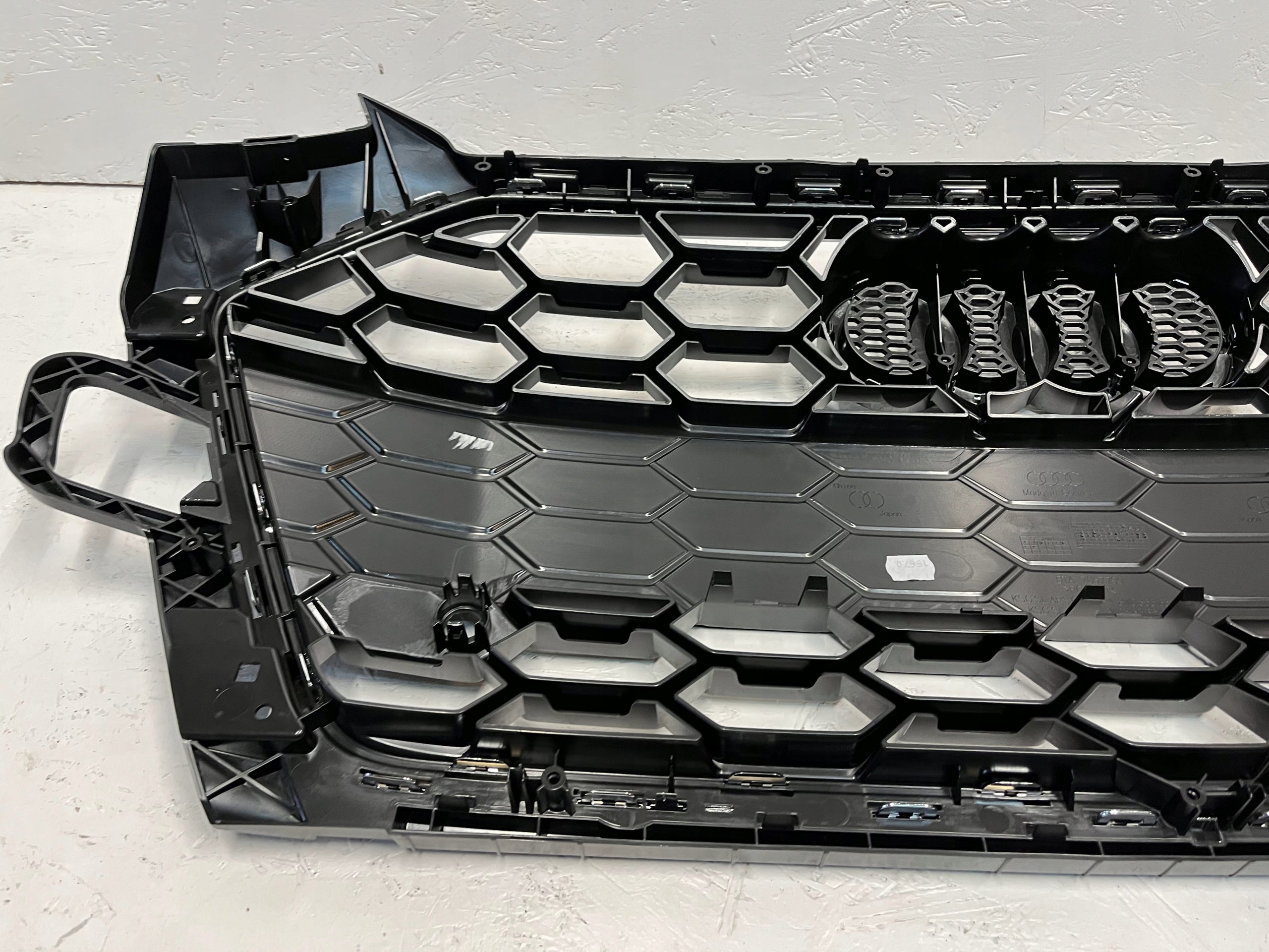 Kühlergrill Audi A4 B9 FRONTGRILL 8W0853651EB Kühlergitter