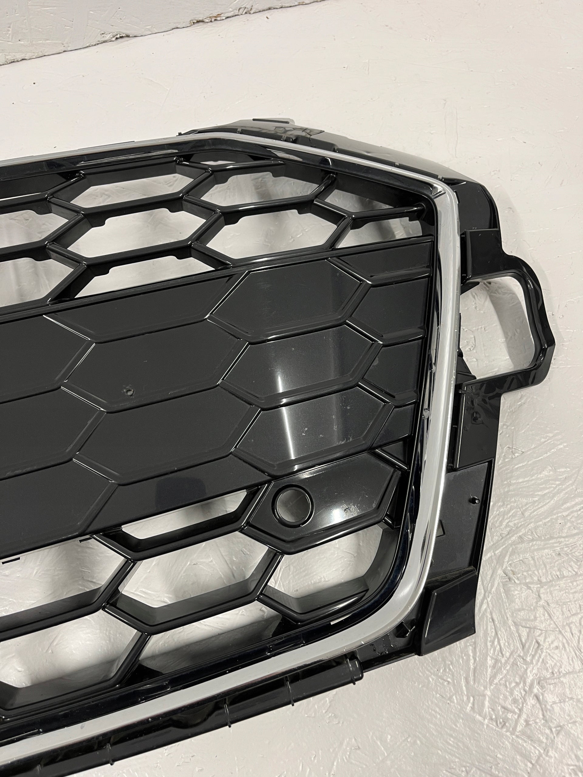 Kühlergrill Audi A4 B9 FRONTGRILL 8W0853651EB Kühlergitter