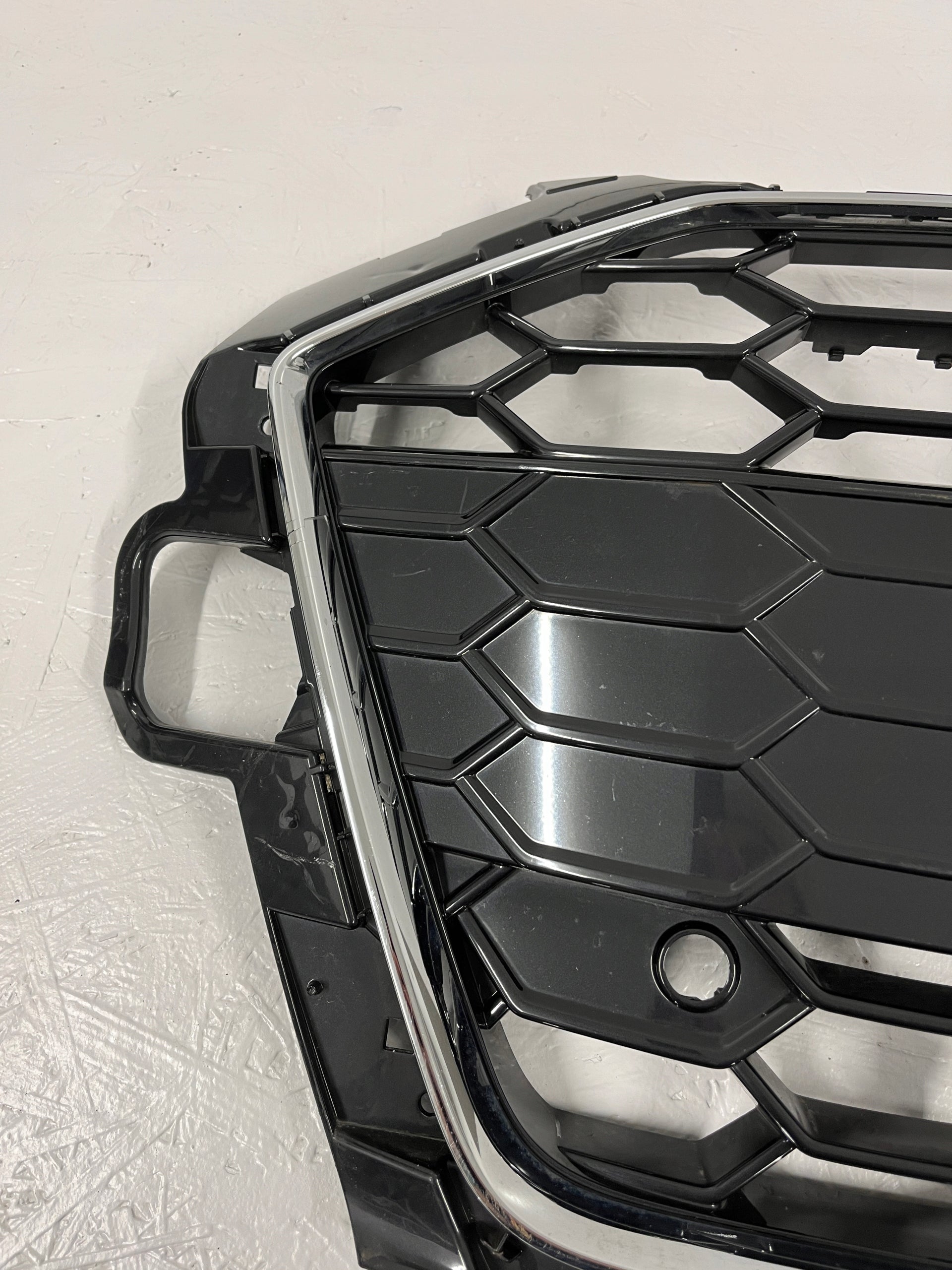 Kühlergrill Audi A4 B9 FRONTGRILL 8W0853651EB Kühlergitter