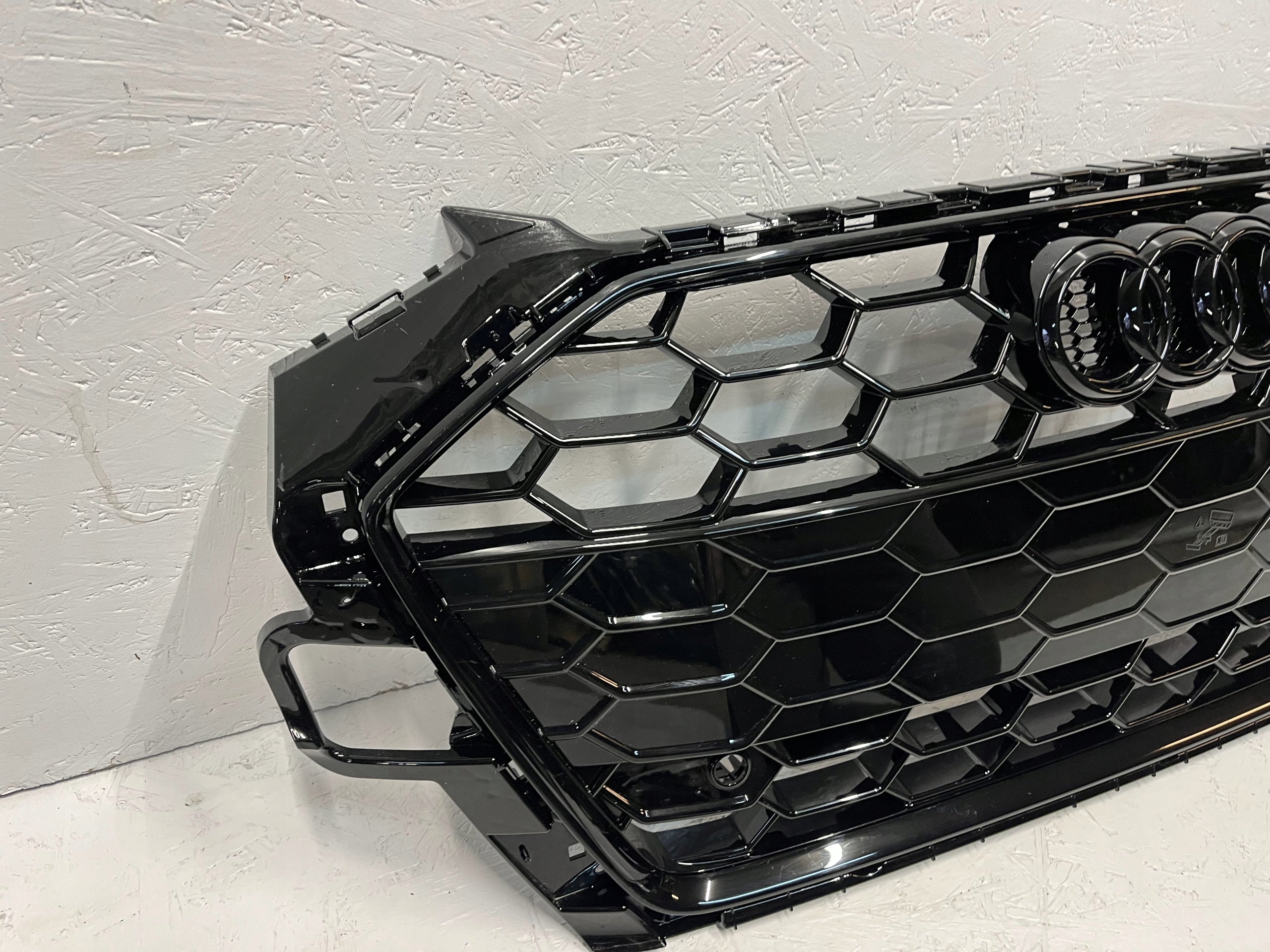 Kühlergrill Audi A4 B9 FRONTGRILL 8W0853651EB Kühlergitter