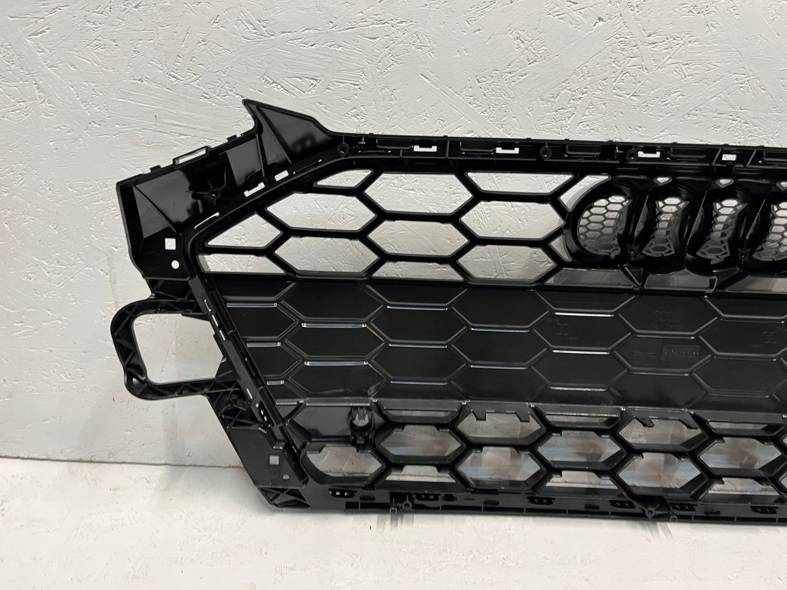 Kühlergrill Audi A4 B9 FRONTGRILL 8W0853651EB Kühlergitter