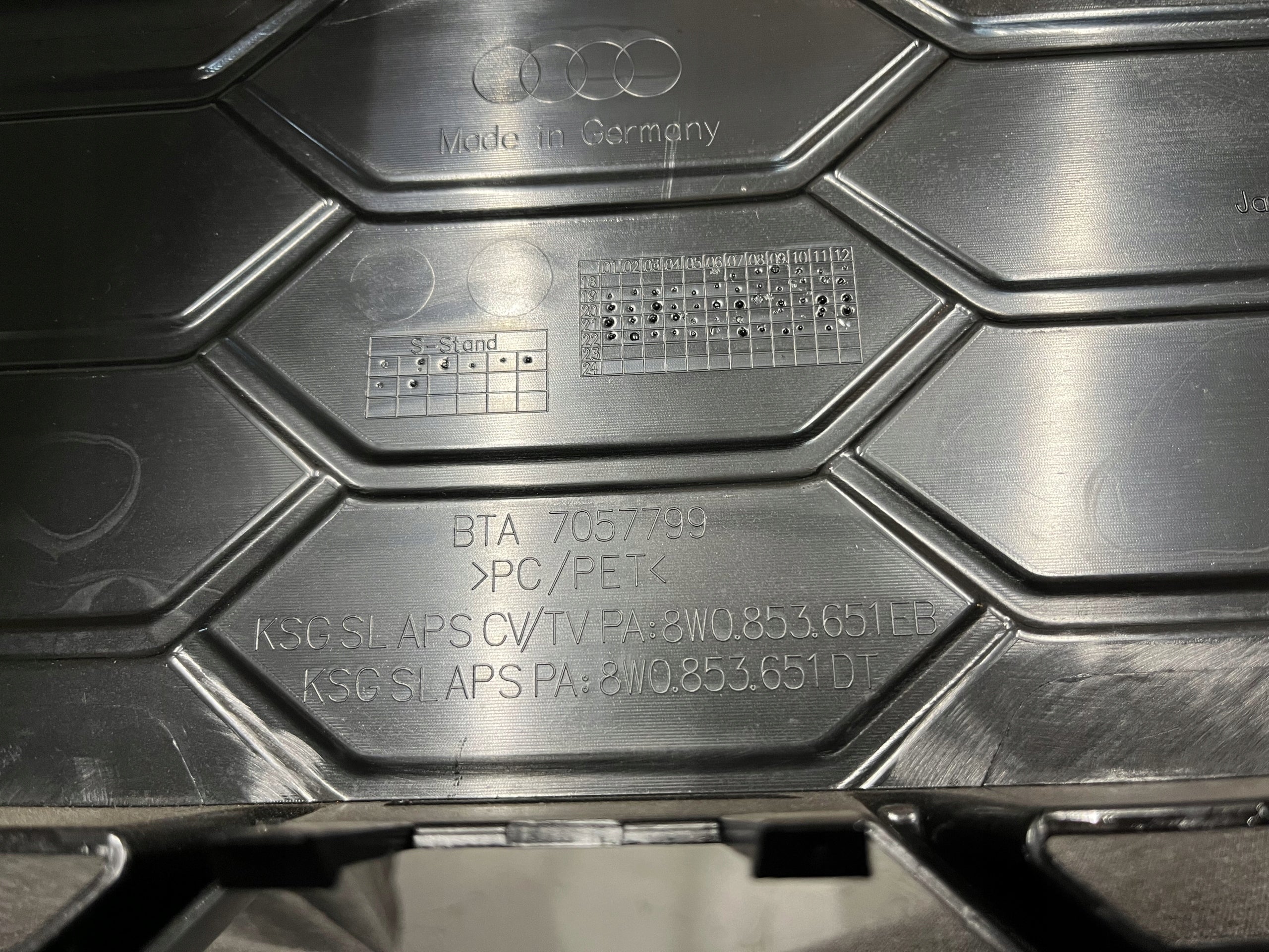 Kühlergrill Audi A4 B9 FRONTGRILL 8W0853651EB Kühlergitter