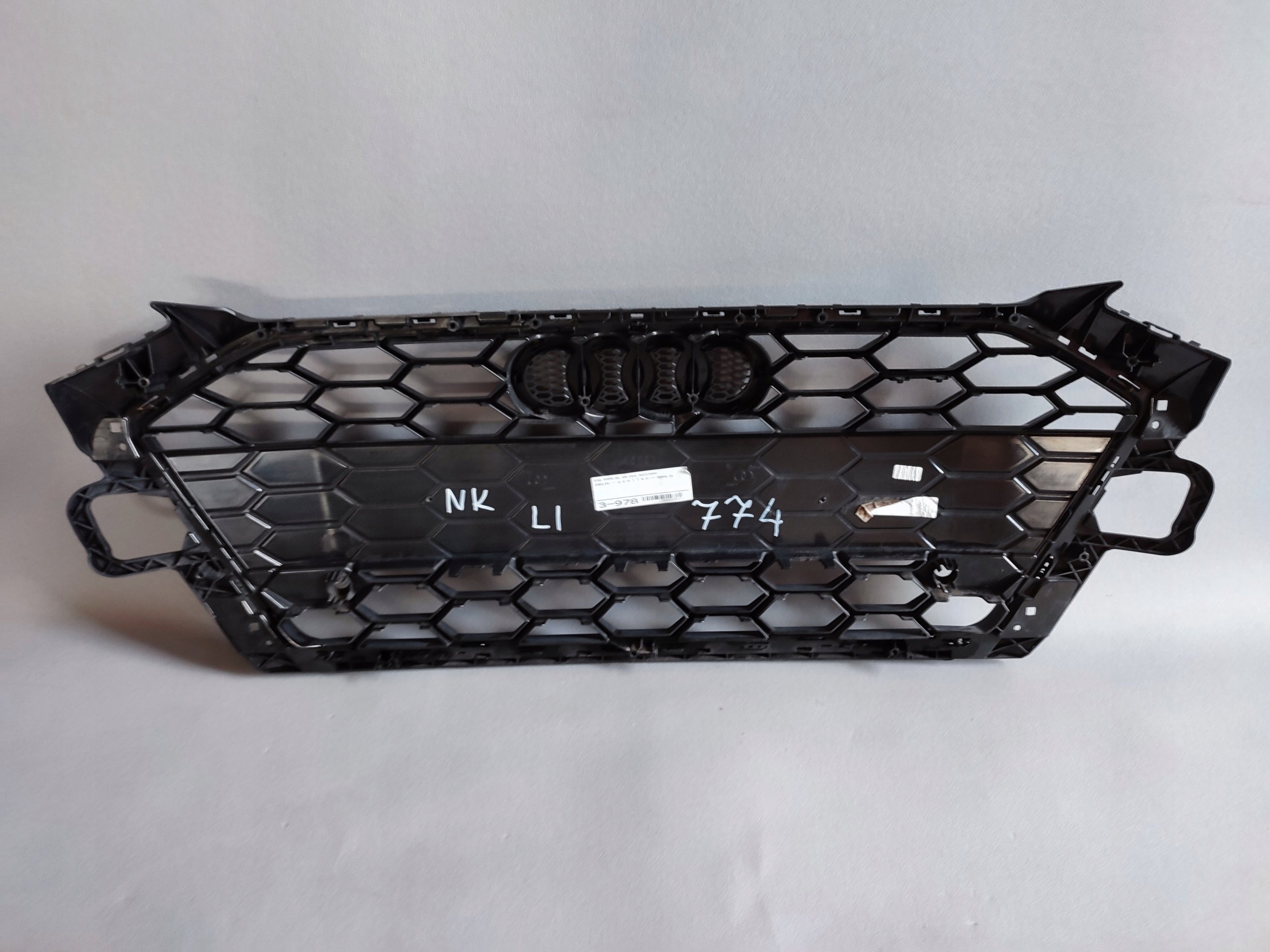 Kühlergrill Audi A4 B9 8W0 FRONTGRILL 8W0853651DT Kühlergitter