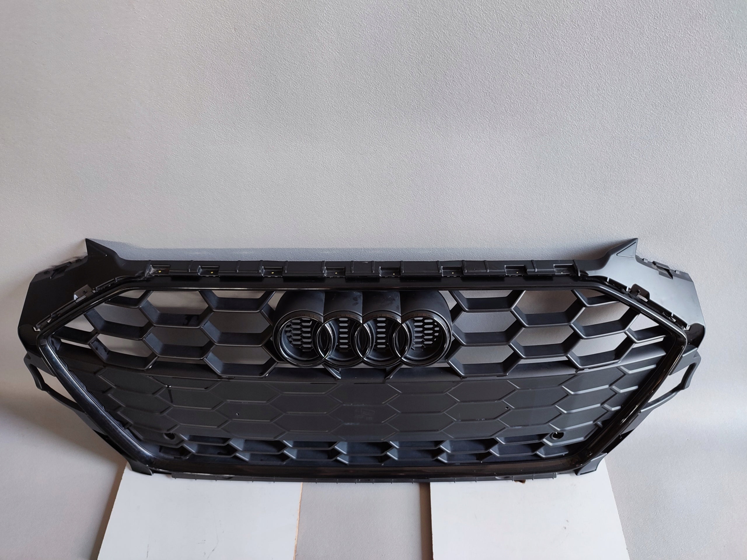 Kühlergrill Audi A4 B9 8W0 FRONTGRILL 8W0853651DT Kühlergitter