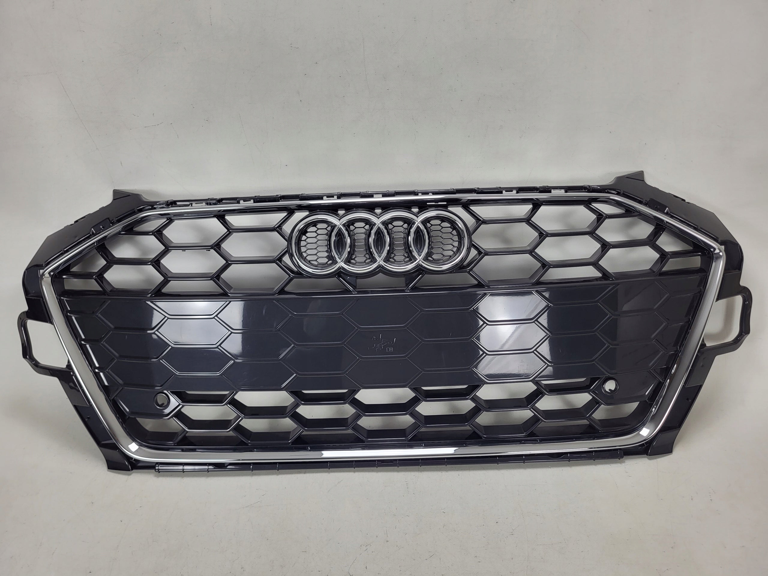 Kühlergrill Audi A4 B9 FRONTGRILL 8W0853651EB Kühlergitter