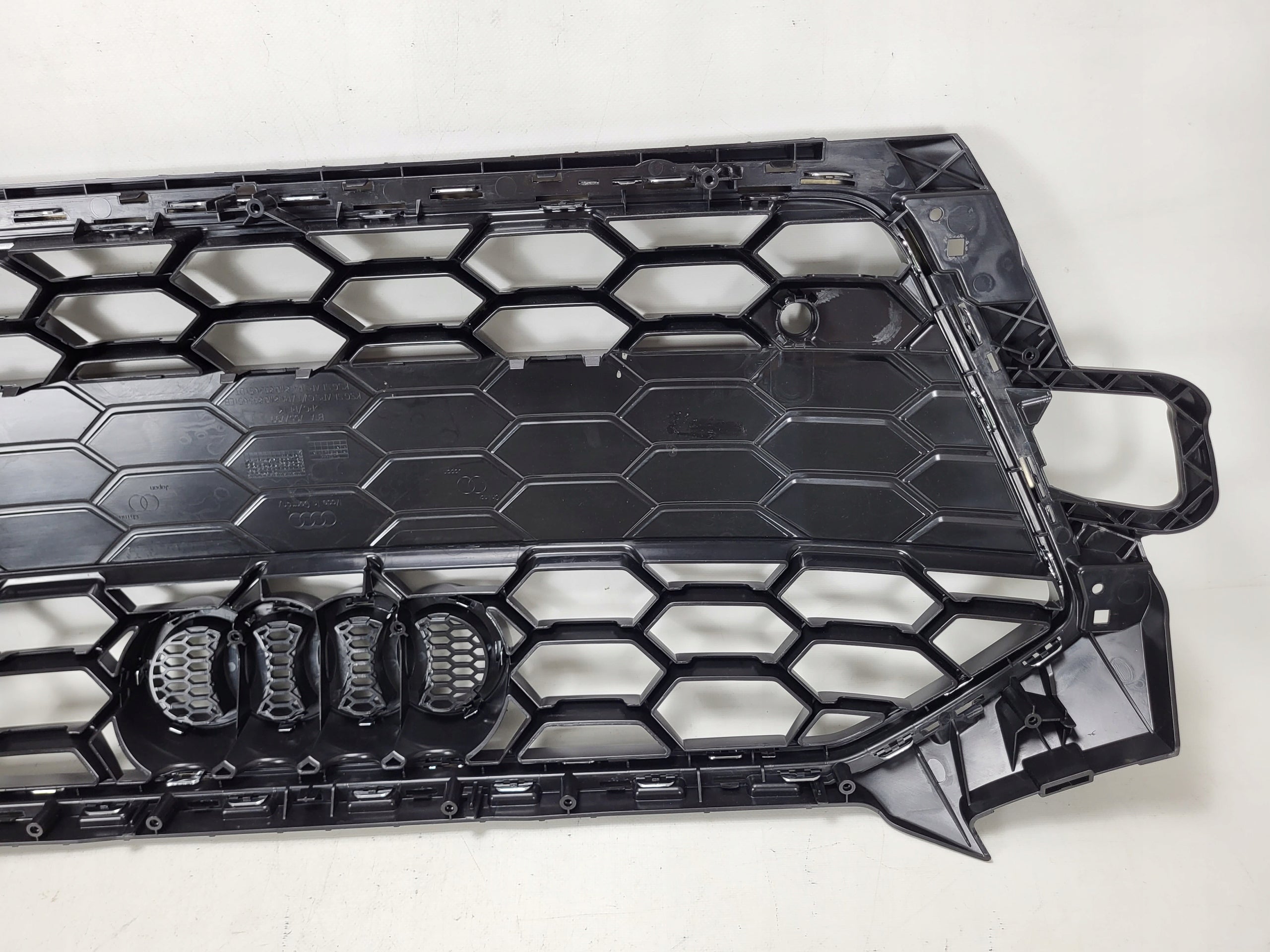 Kühlergrill Audi A4 B9 FRONTGRILL 8W0853651EB Kühlergitter