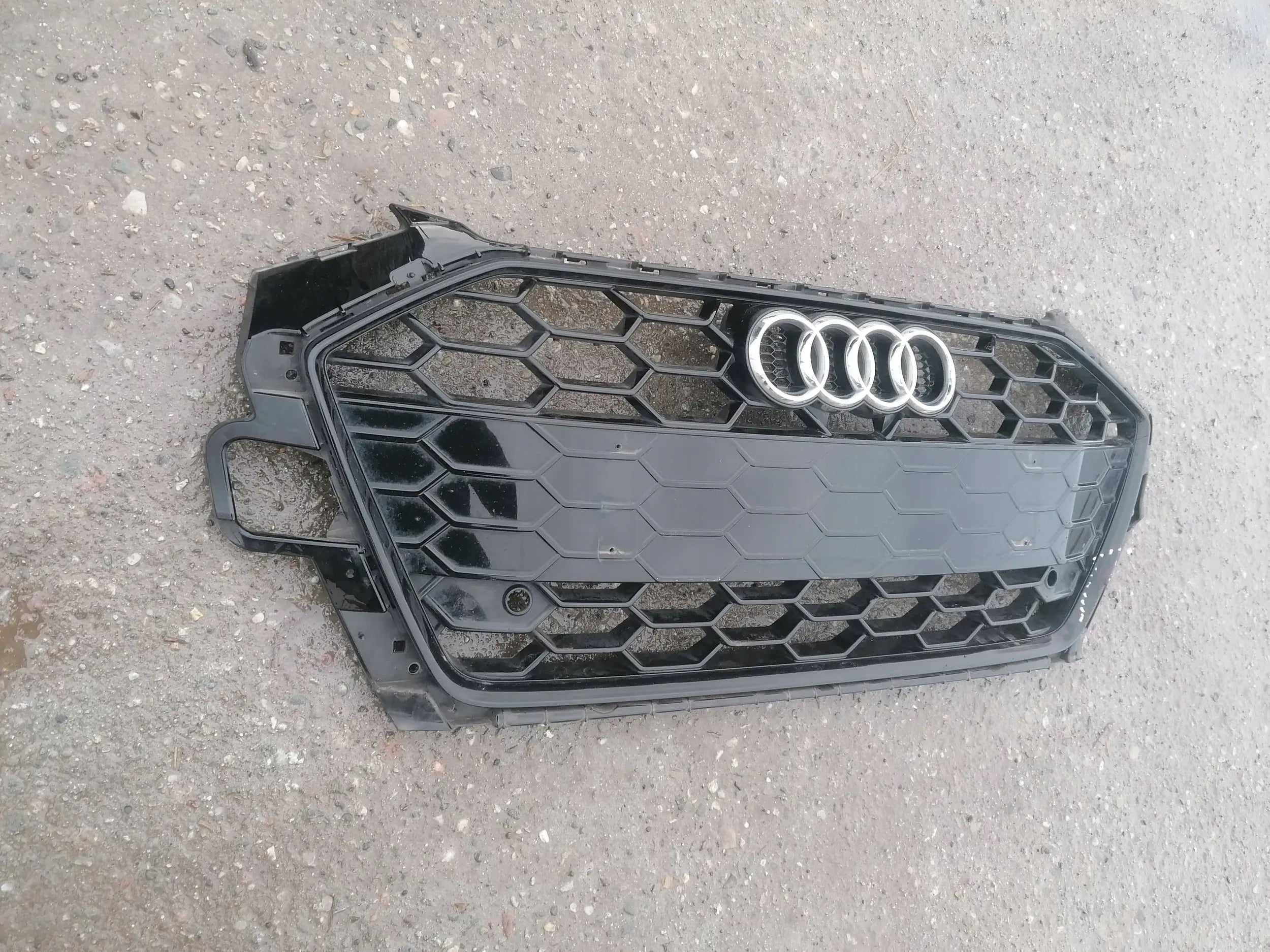 Kühlergrill Audi A4 B9 FRONTGRILL 8W0853651EB Kühlergitter