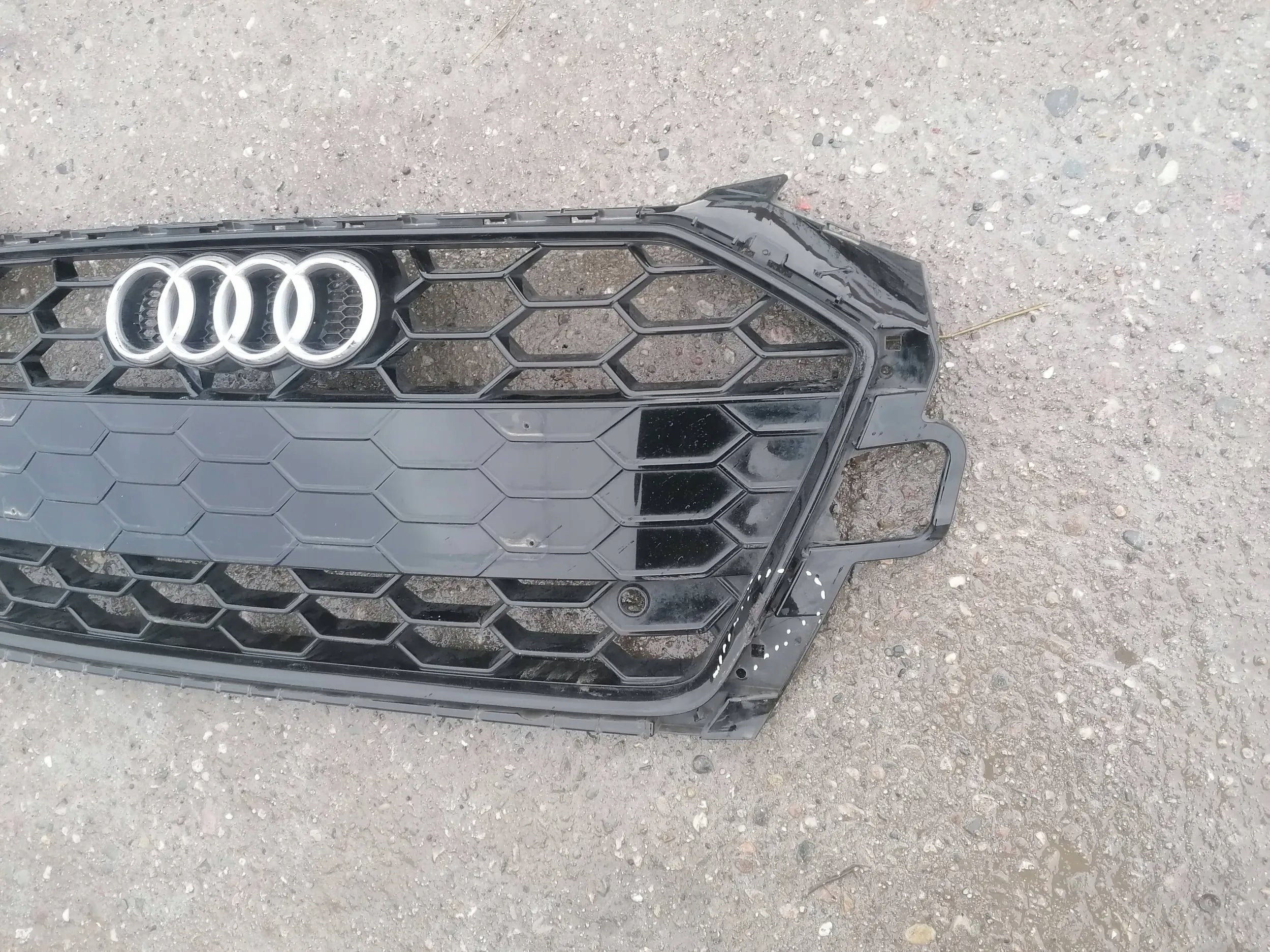 Kühlergrill Audi A4 B9 FRONTGRILL 8W0853651EB Kühlergitter