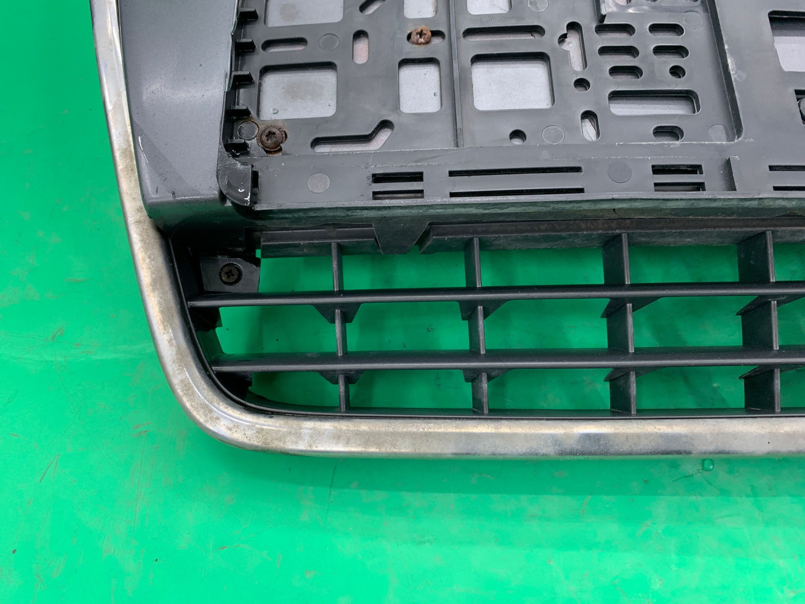 Kühlergrill Audi A4 B7 AM FRONTGRILL Kühlergitter