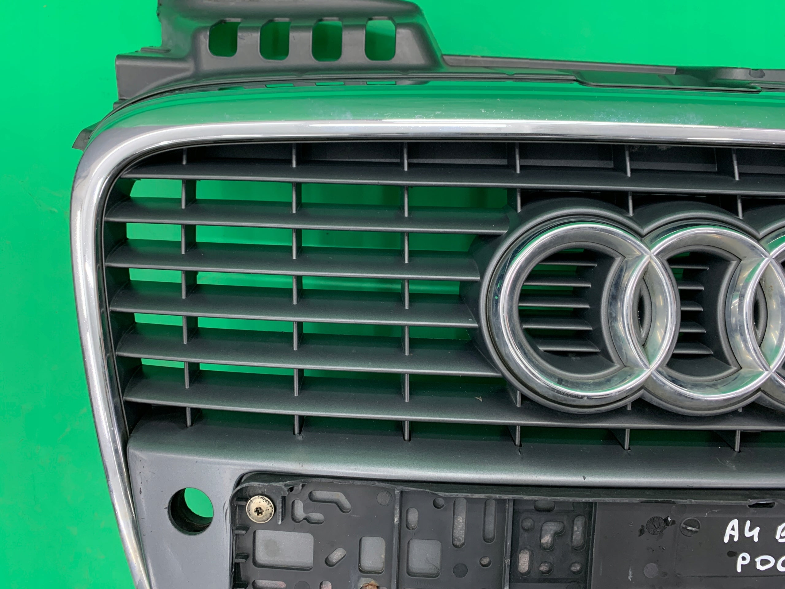 Kühlergrill Audi A4 B7 AM FRONTGRILL Kühlergitter