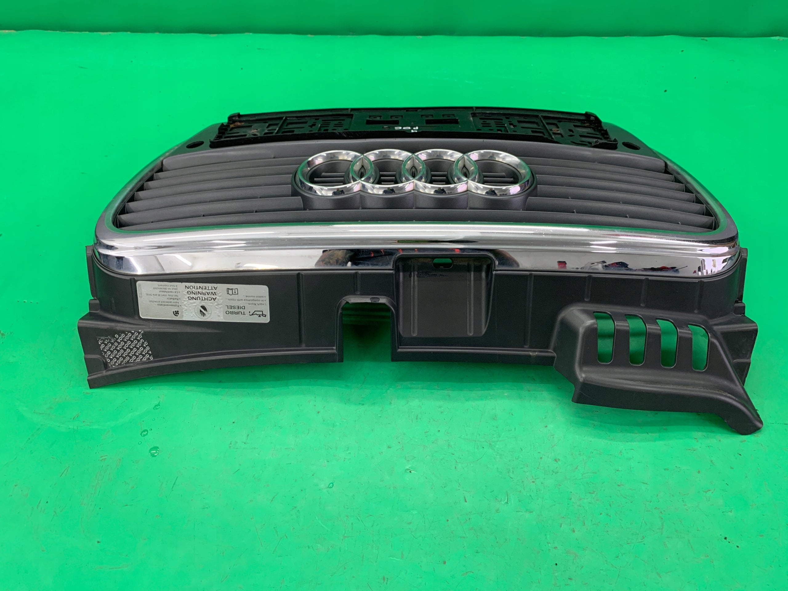 Kühlergrill Audi A4 B7 AM FRONTGRILL Kühlergitter