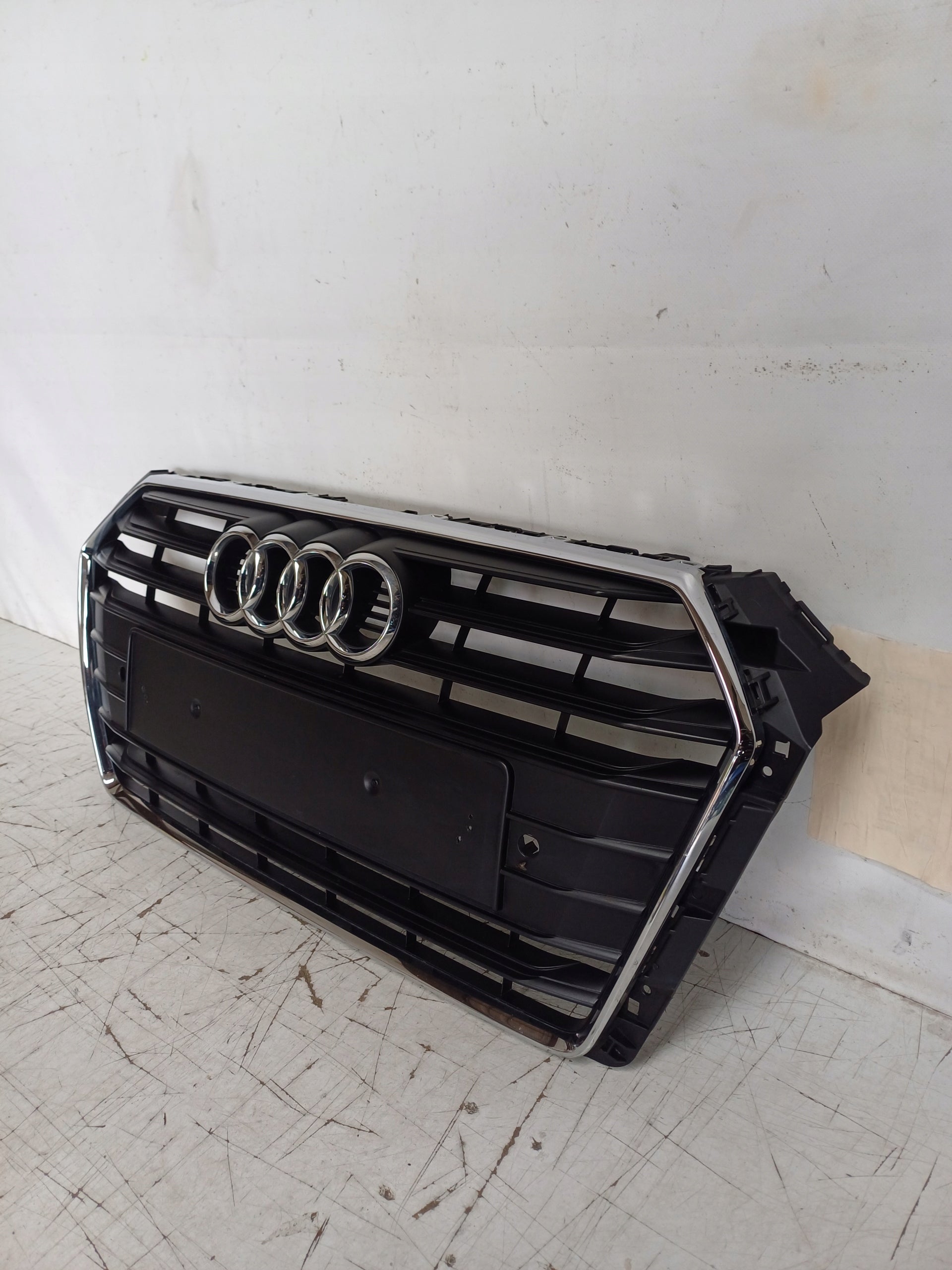 Kühlergrill Audi A4 B9 8W0 FRONTGRILL 8W0853651DF Kühlergitter