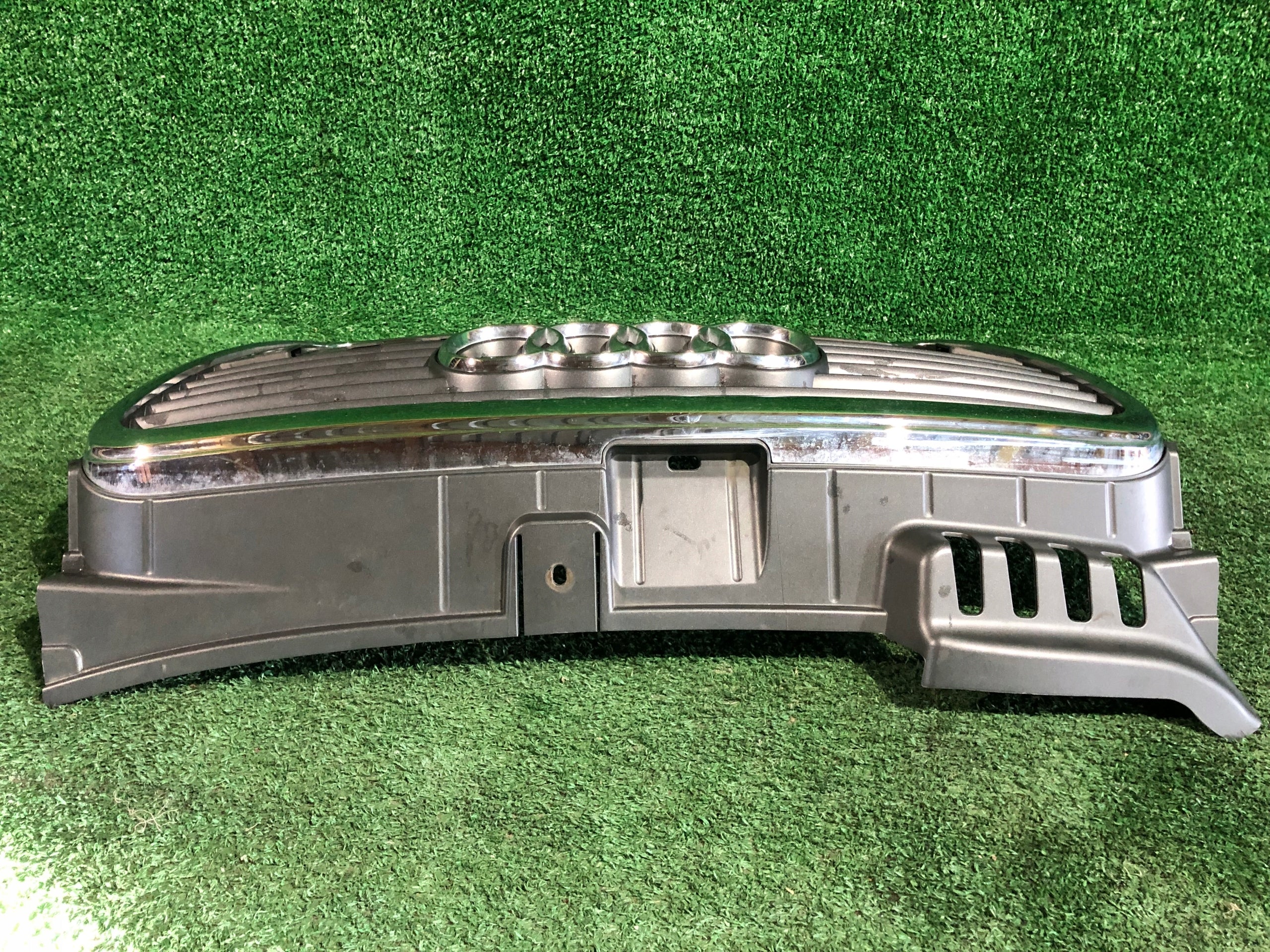 Kühlergrill Audi A4 B7 FRONTGRILL Kühlergitter