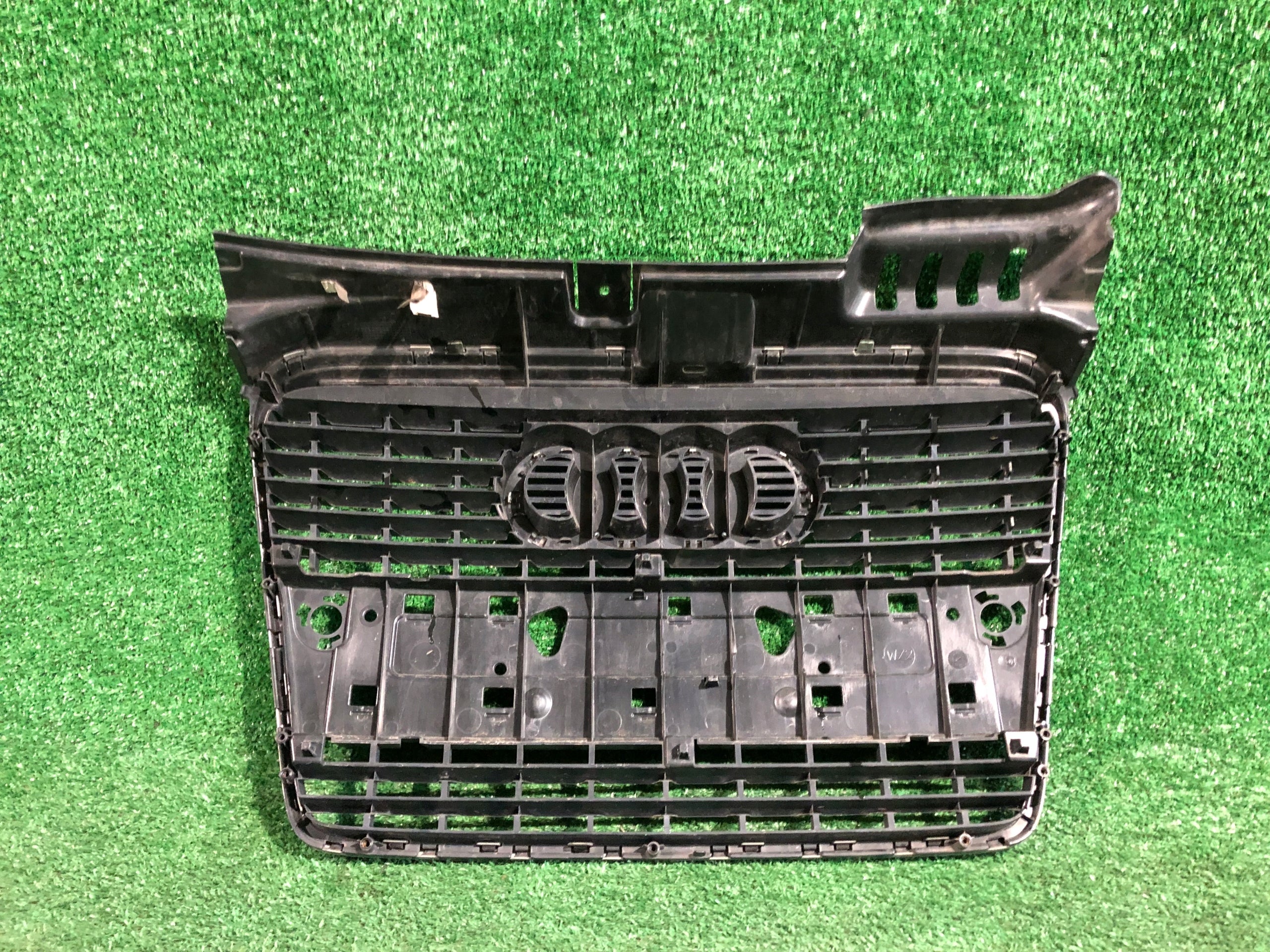 Kühlergrill Audi A4 B7 FRONTGRILL Kühlergitter