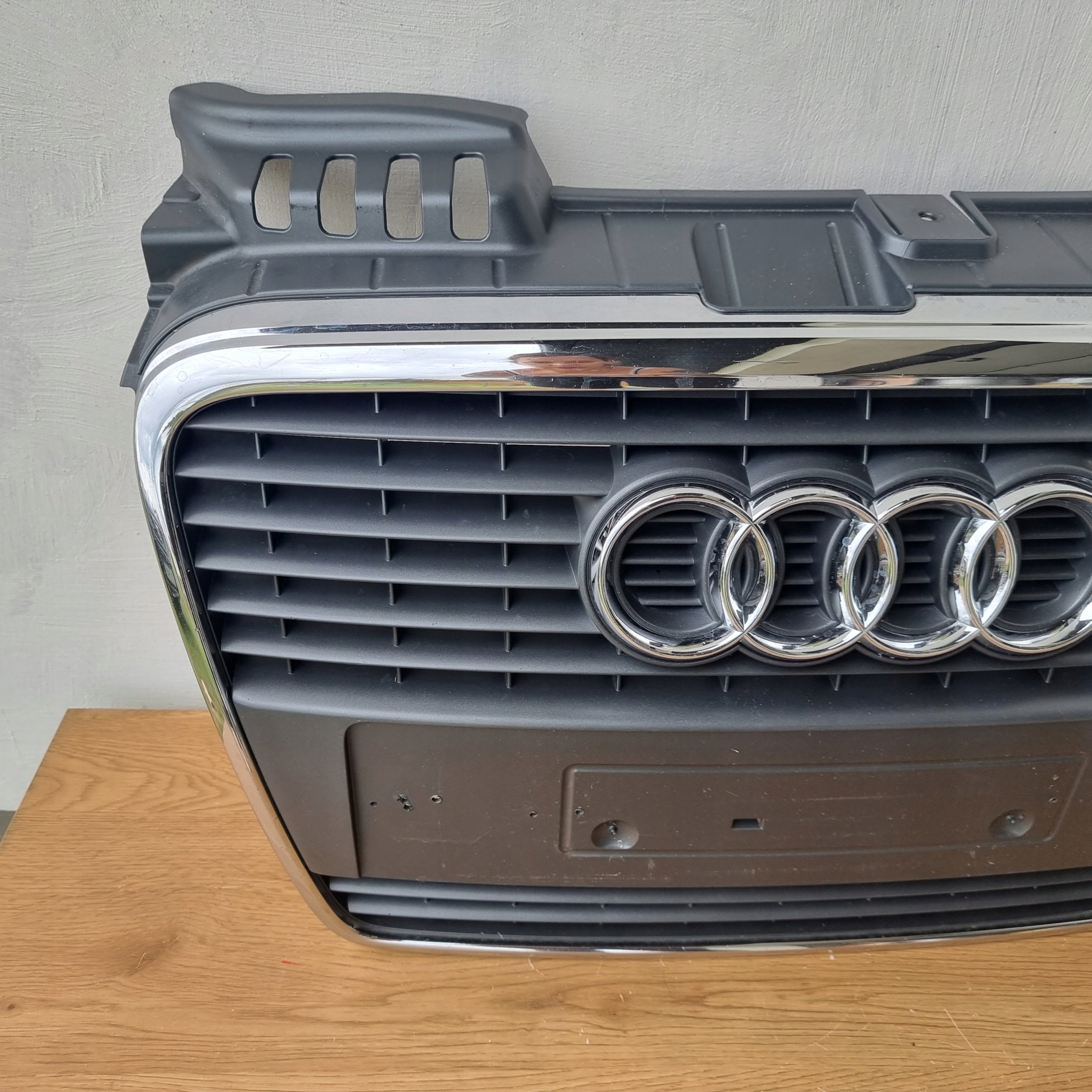 Kühlergrill Audi A4 B7 FRONTGRILL Kühlergitter