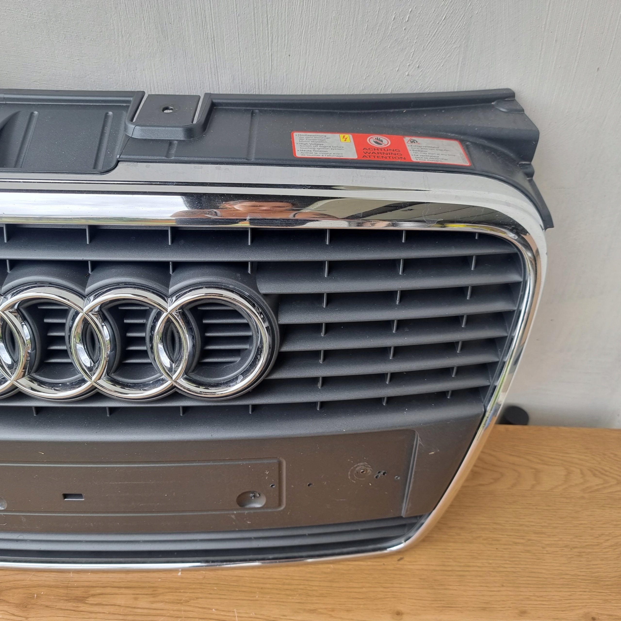 Kühlergrill Audi A4 B7 FRONTGRILL Kühlergitter