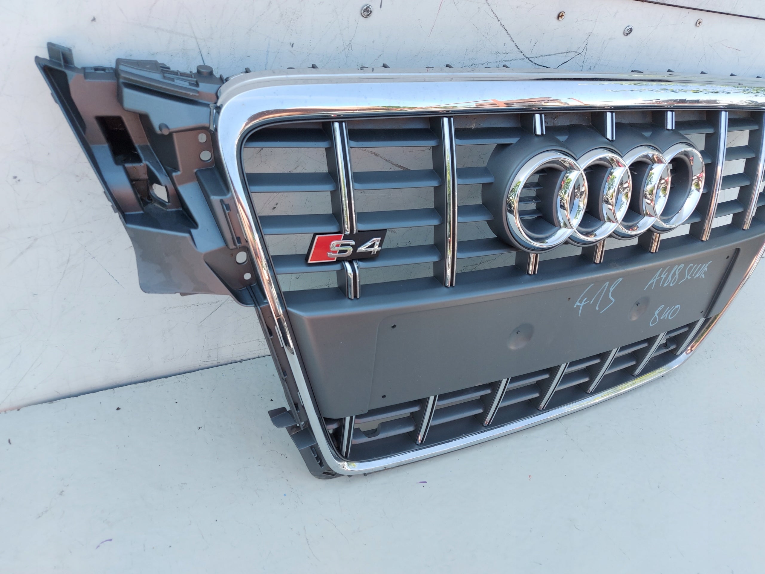 Kühlergrill Audi S4 A4 B8 FRONTGRILL 8k0853651bk Kühlergitter