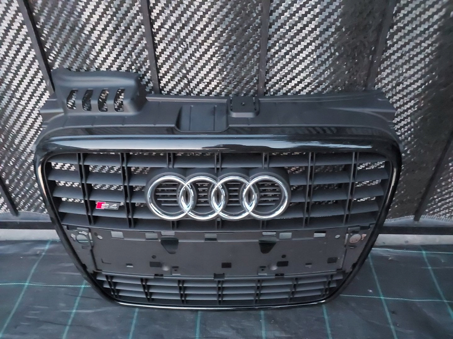 Kühlergrill Audi A4 B7 S4 FRONTGRILL 8E0853651KP Kühlergitter