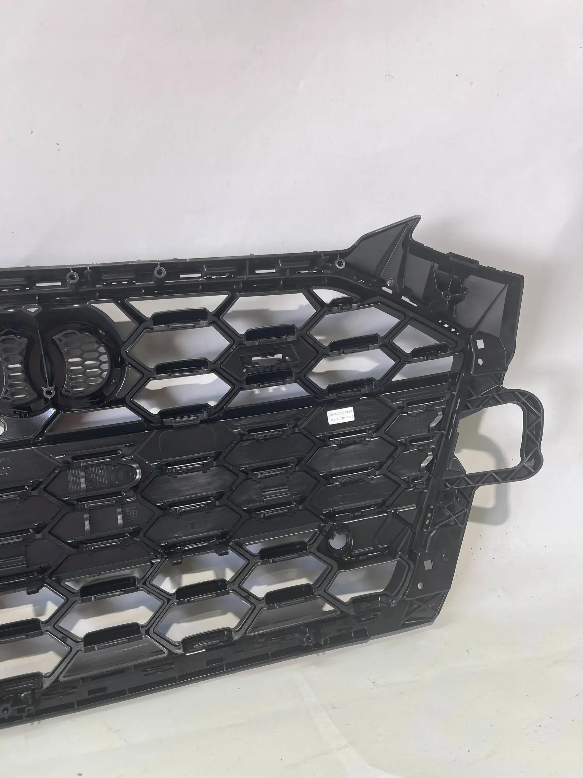 Kühlergrill Audi A4 B9 S4 FRONTGRILL 8W08536518W Kühlergitter