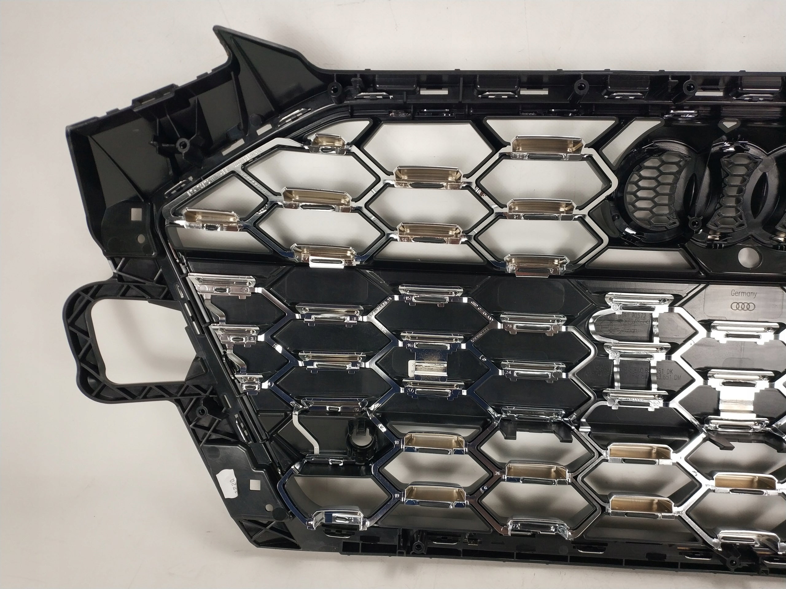 Kühlergrill Audi S4 A4 B9 FRONTGRILL 8W0853651DK Kühlergitter