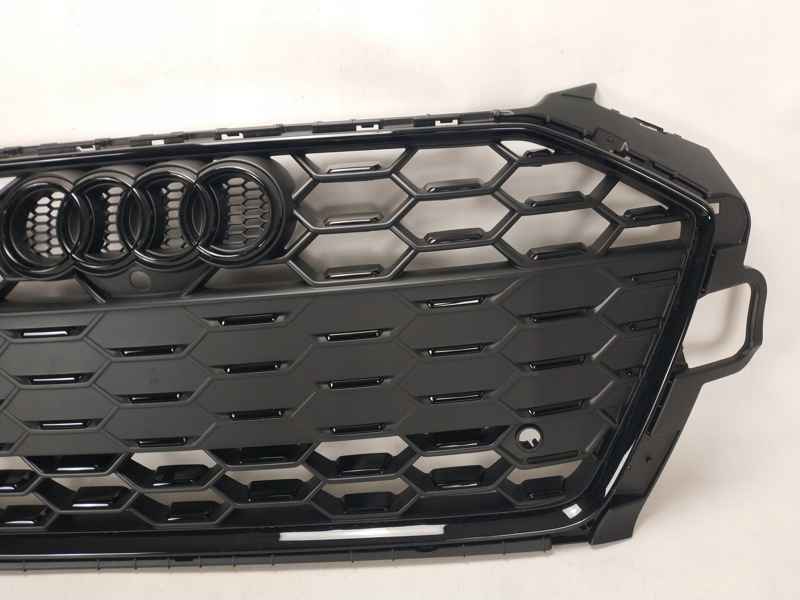 Kühlergrill Audi S4 A4 B9 FRONTGRILL 8W0853651DK Kühlergitter