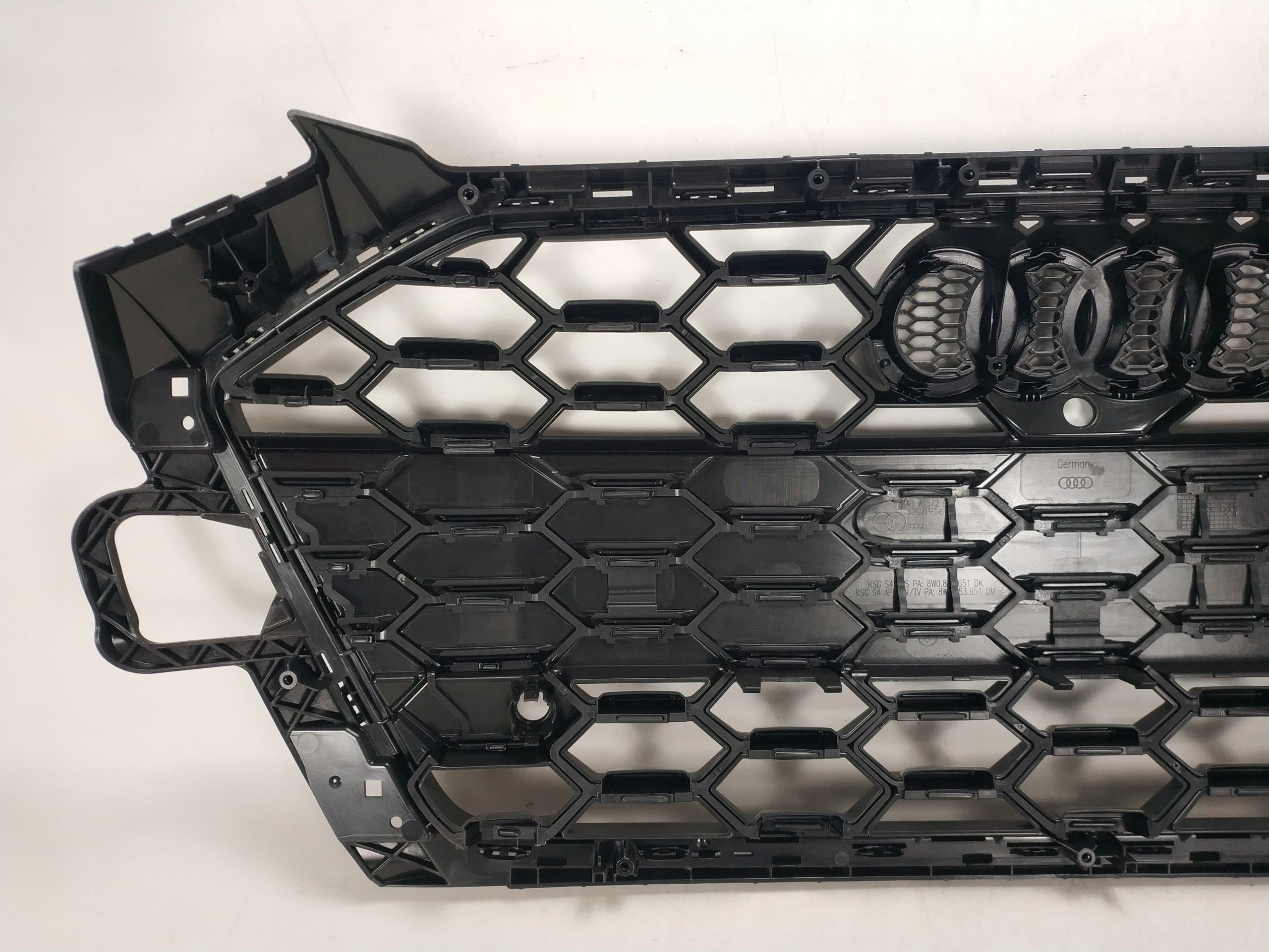 Kühlergrill Audi S4 A4 B9 FRONTGRILL 8W0853651DK Kühlergitter