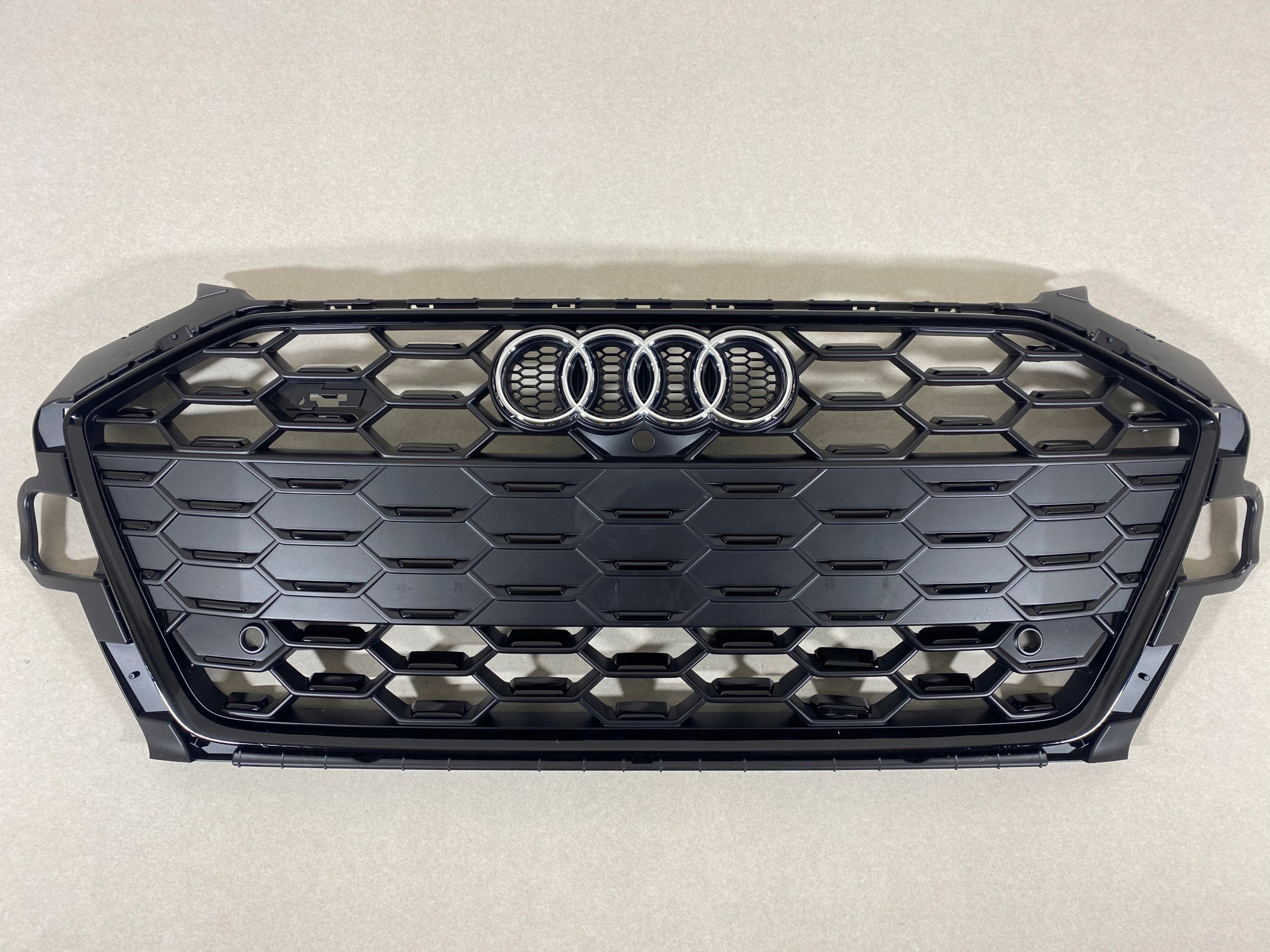 Kühlergrill Audi A4 S4 FRONTGRILL 8W0853651DK Kühlergitter