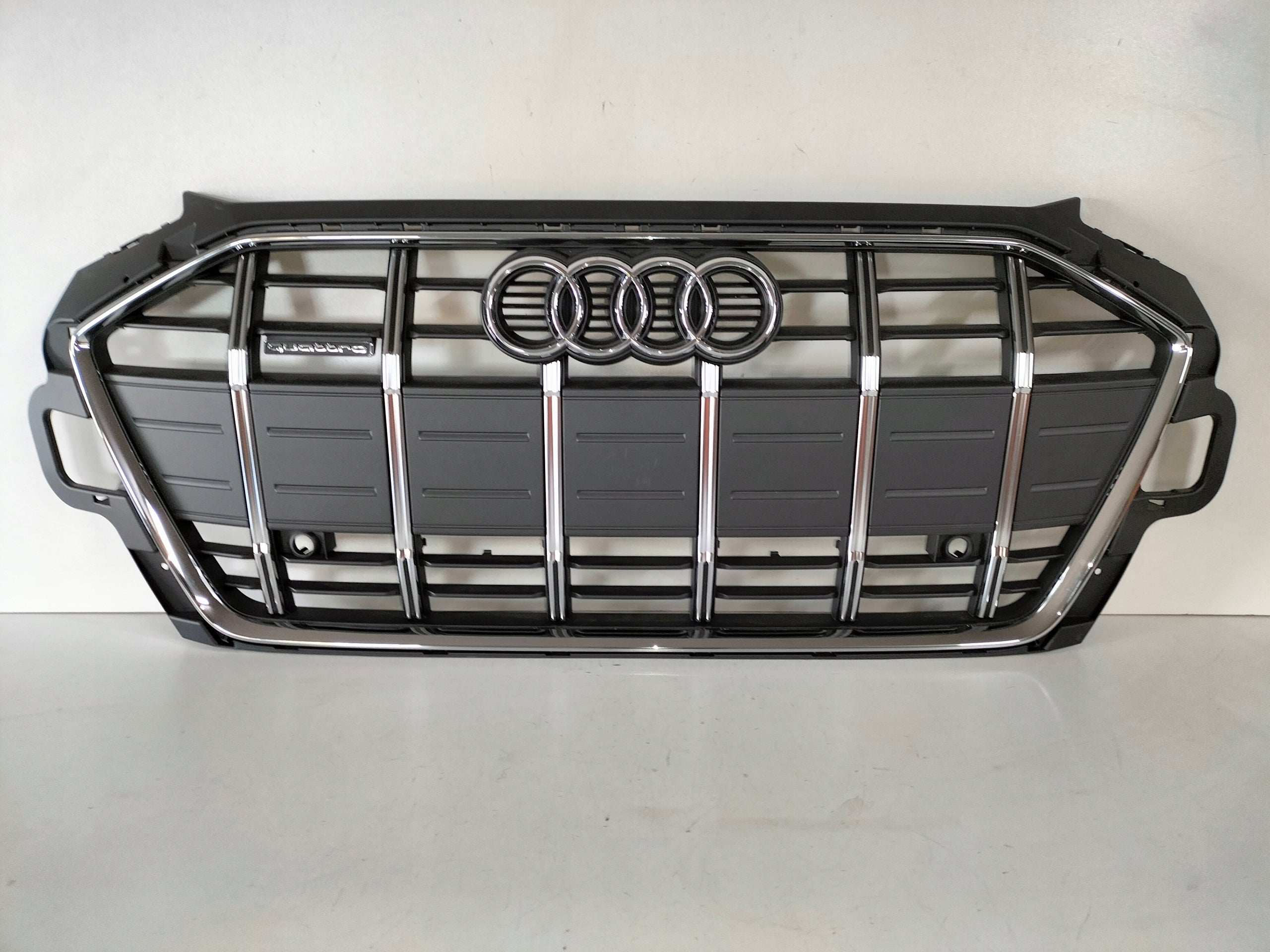  Kühlergrill Audi TT A4 B9 FRONTGRILL 8W0853651DR Kühlergitter product image