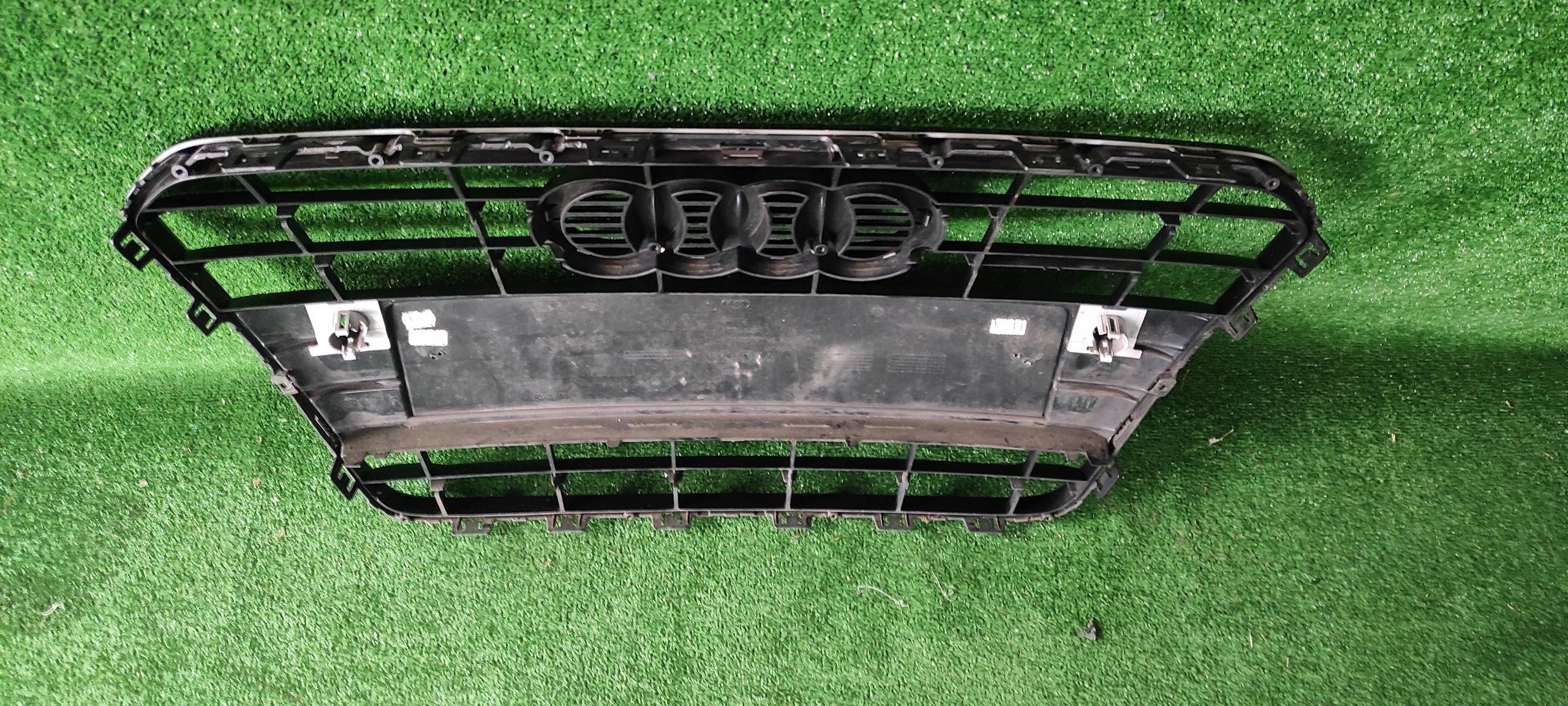 Kühlergrill Audi A5 8T FRONTGRILL 8T0853651G Kühlergitter