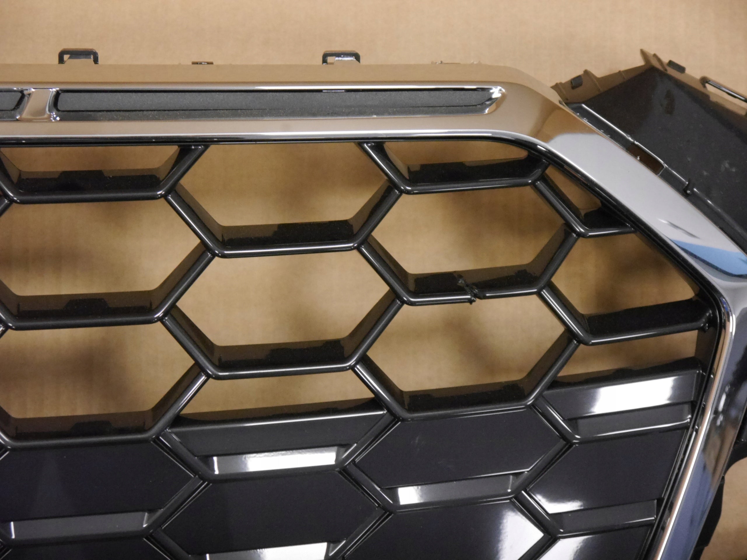 Kühlergrill Audi A5 8W FRONTGRILL 8W6853651BL Kühlergitter