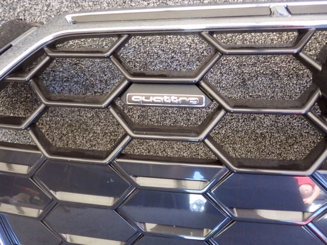 Kühlergrill Audi A5 FRONTGRILL 8W6853651BJ Kühlergitter